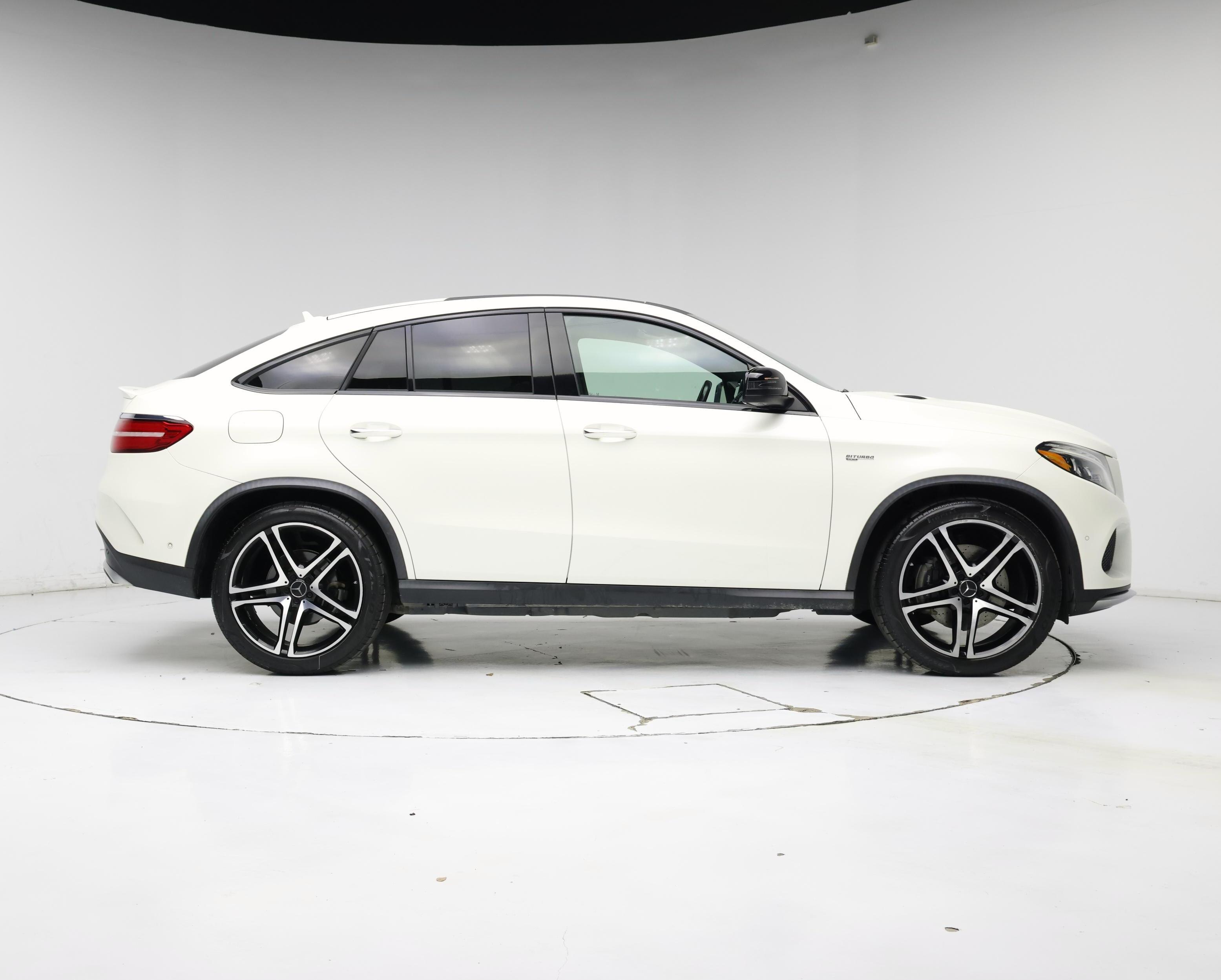 Thumbnail: 2017 Mercedes-Benz GLE - 7