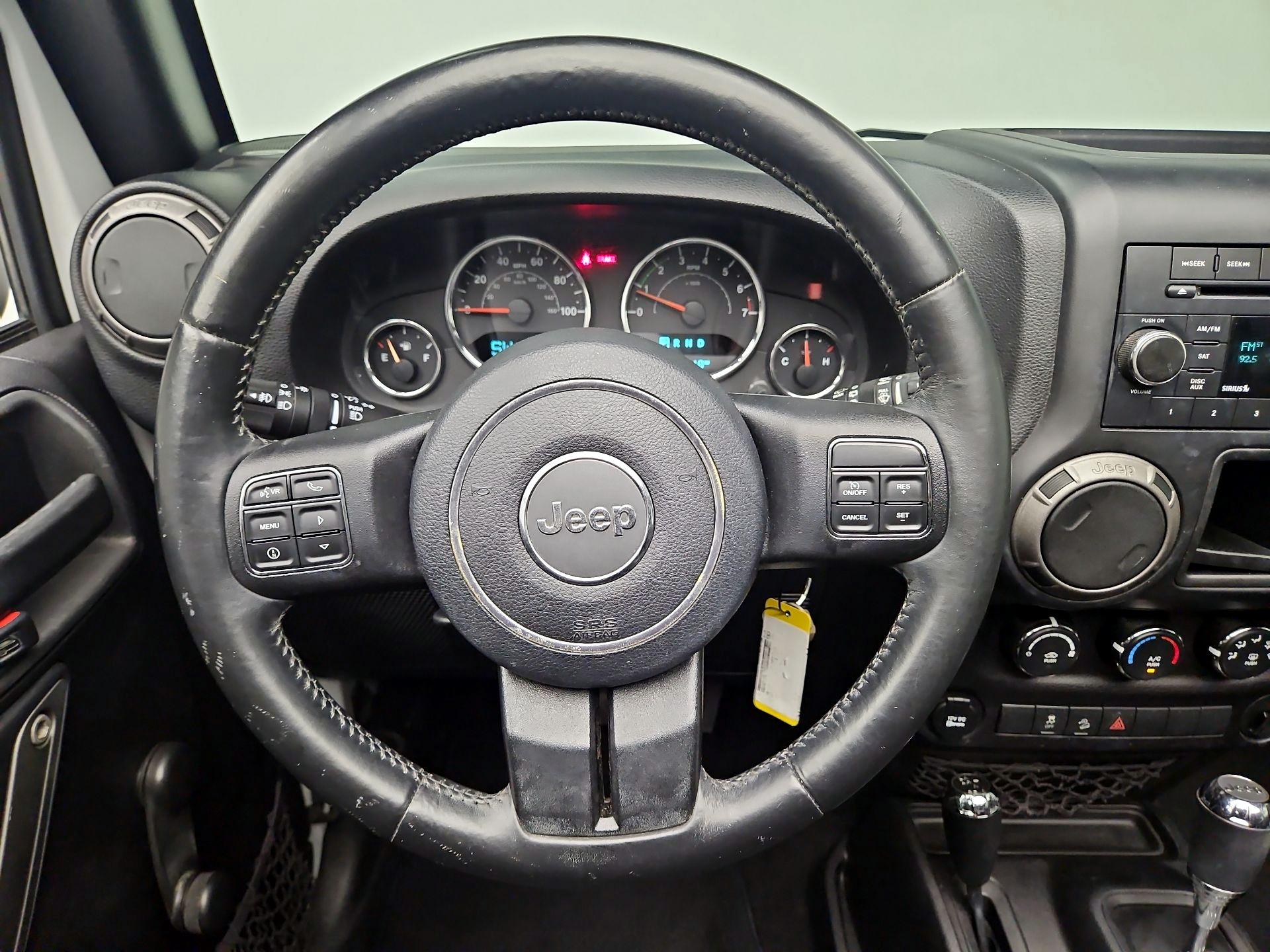 Thumbnail: 2015 Jeep Wrangler - 10