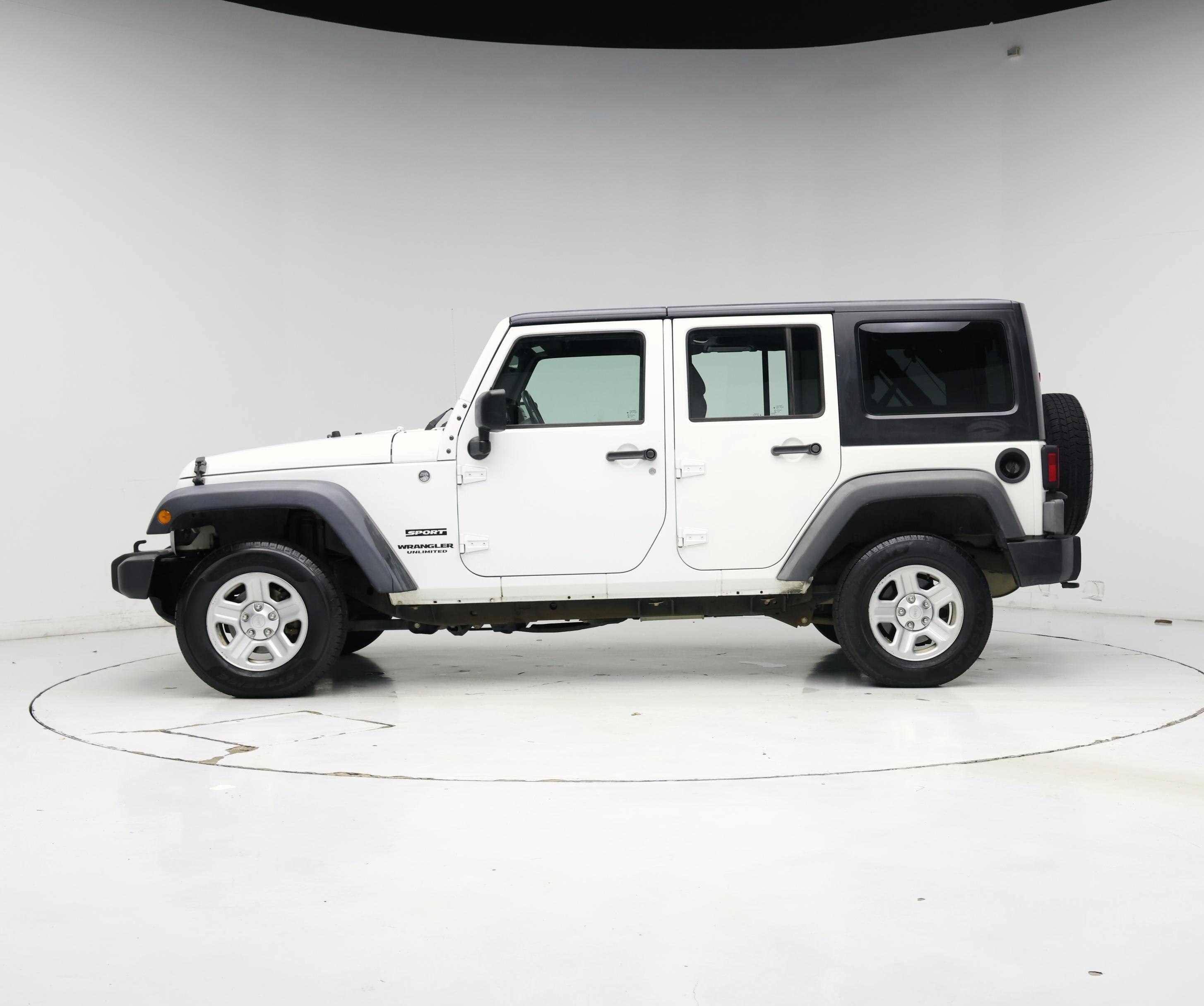 Thumbnail: 2015 Jeep Wrangler - 3
