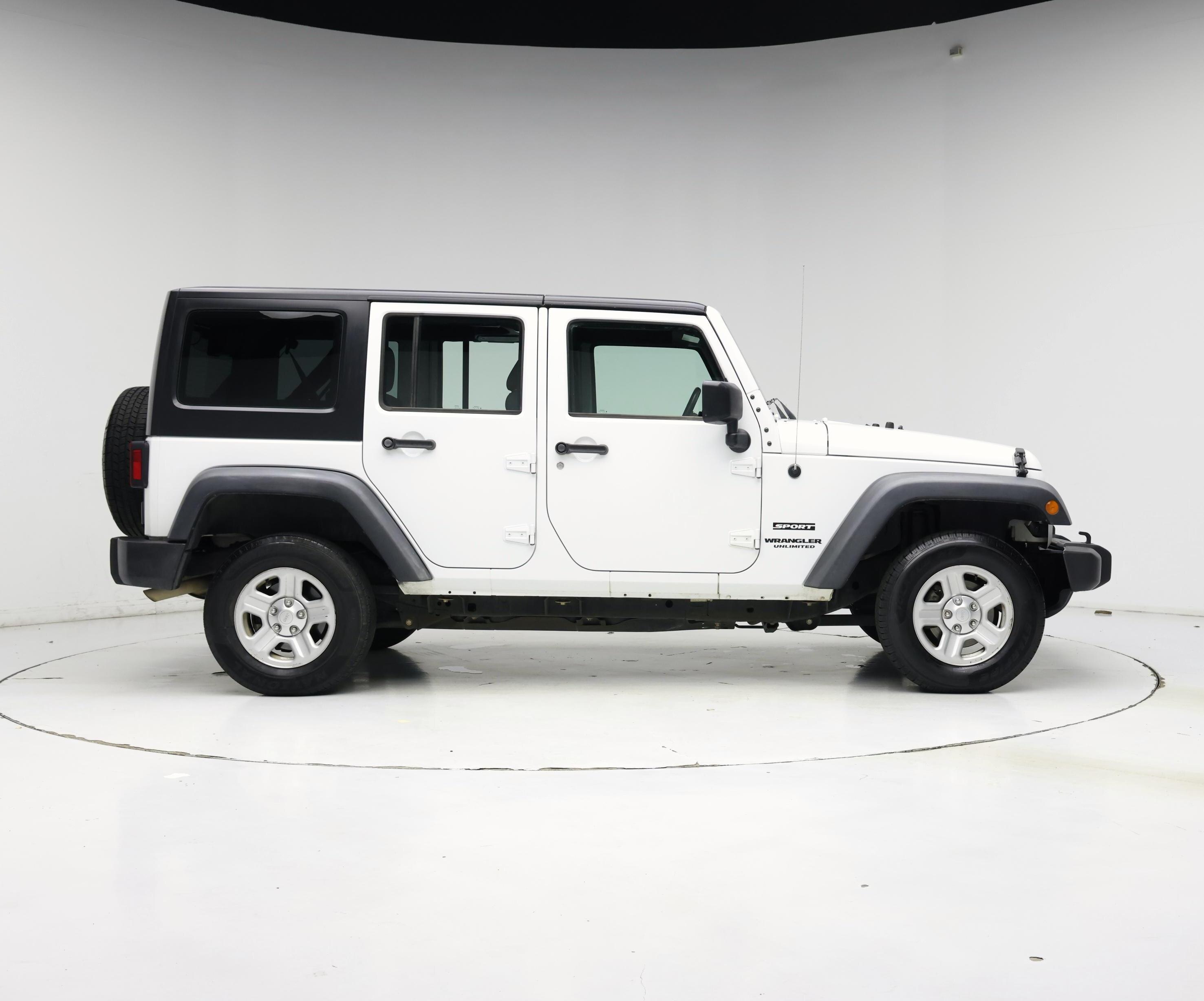 Thumbnail: 2015 Jeep Wrangler - 7