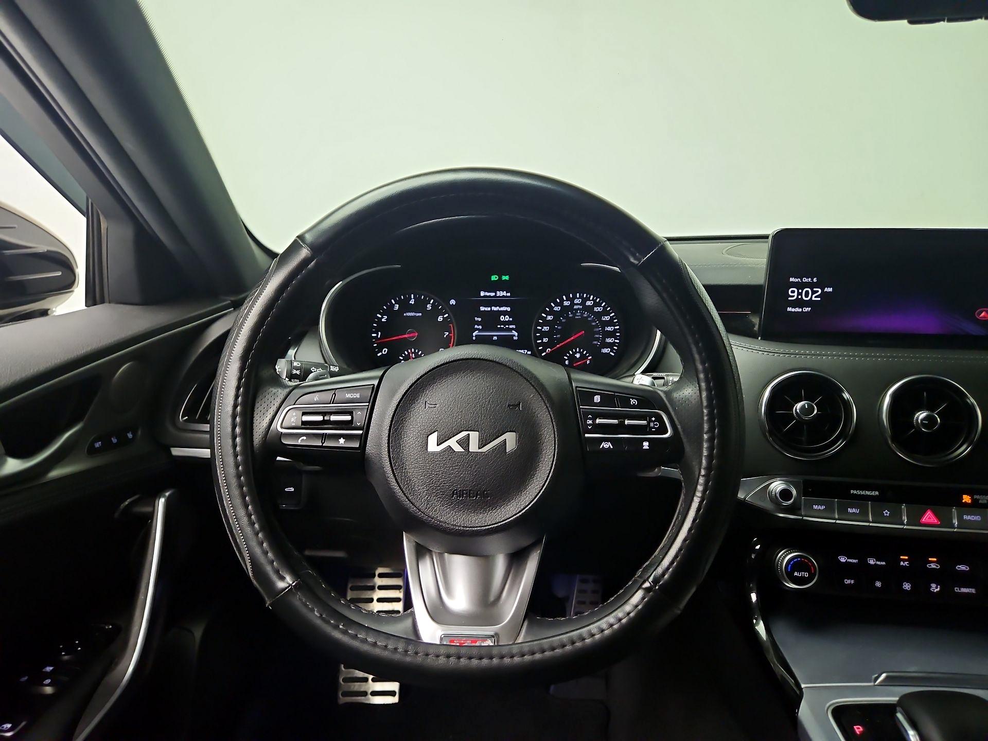 Thumbnail: 2022 Kia Stinger - 10