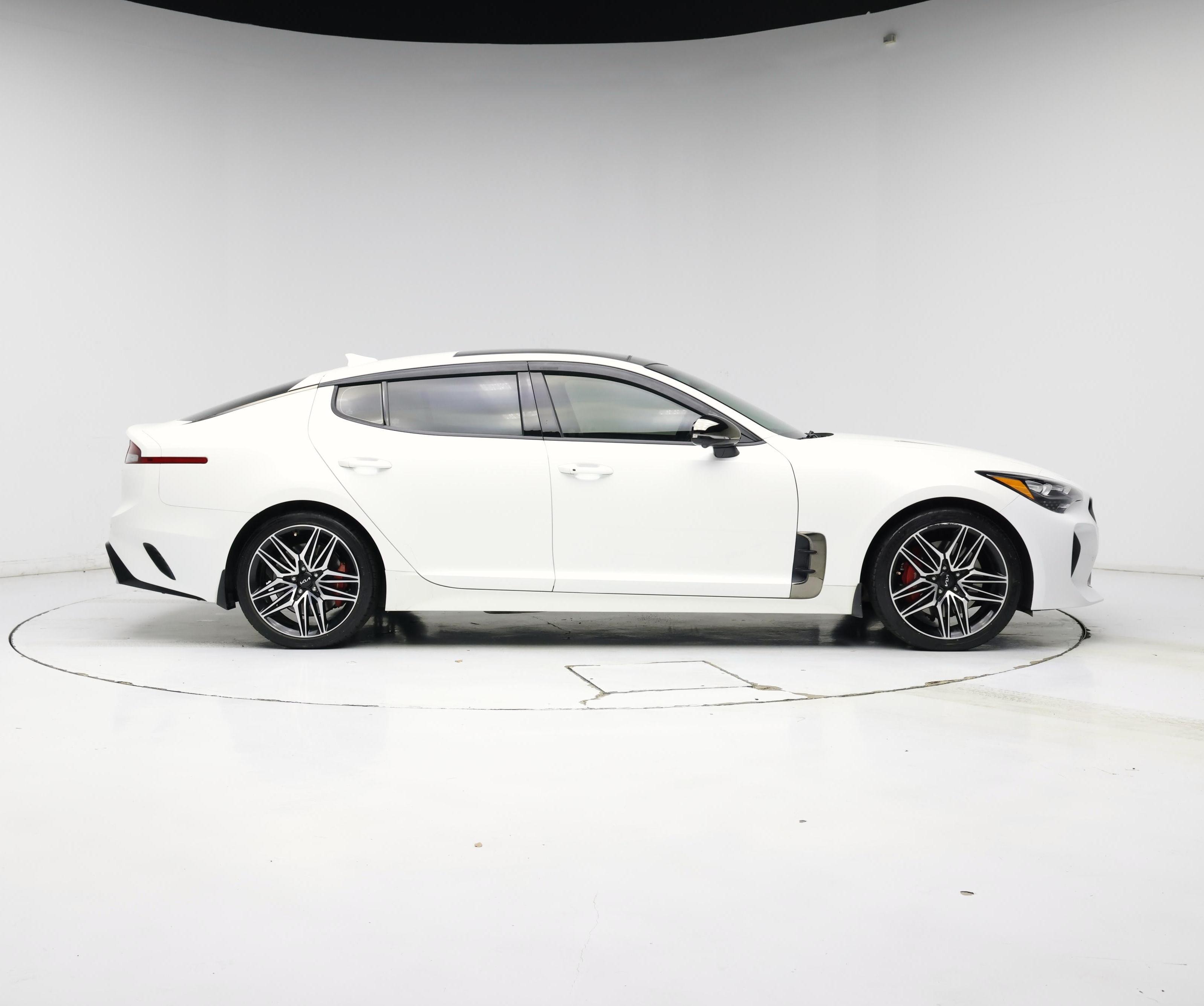 Thumbnail: 2022 Kia Stinger - 7