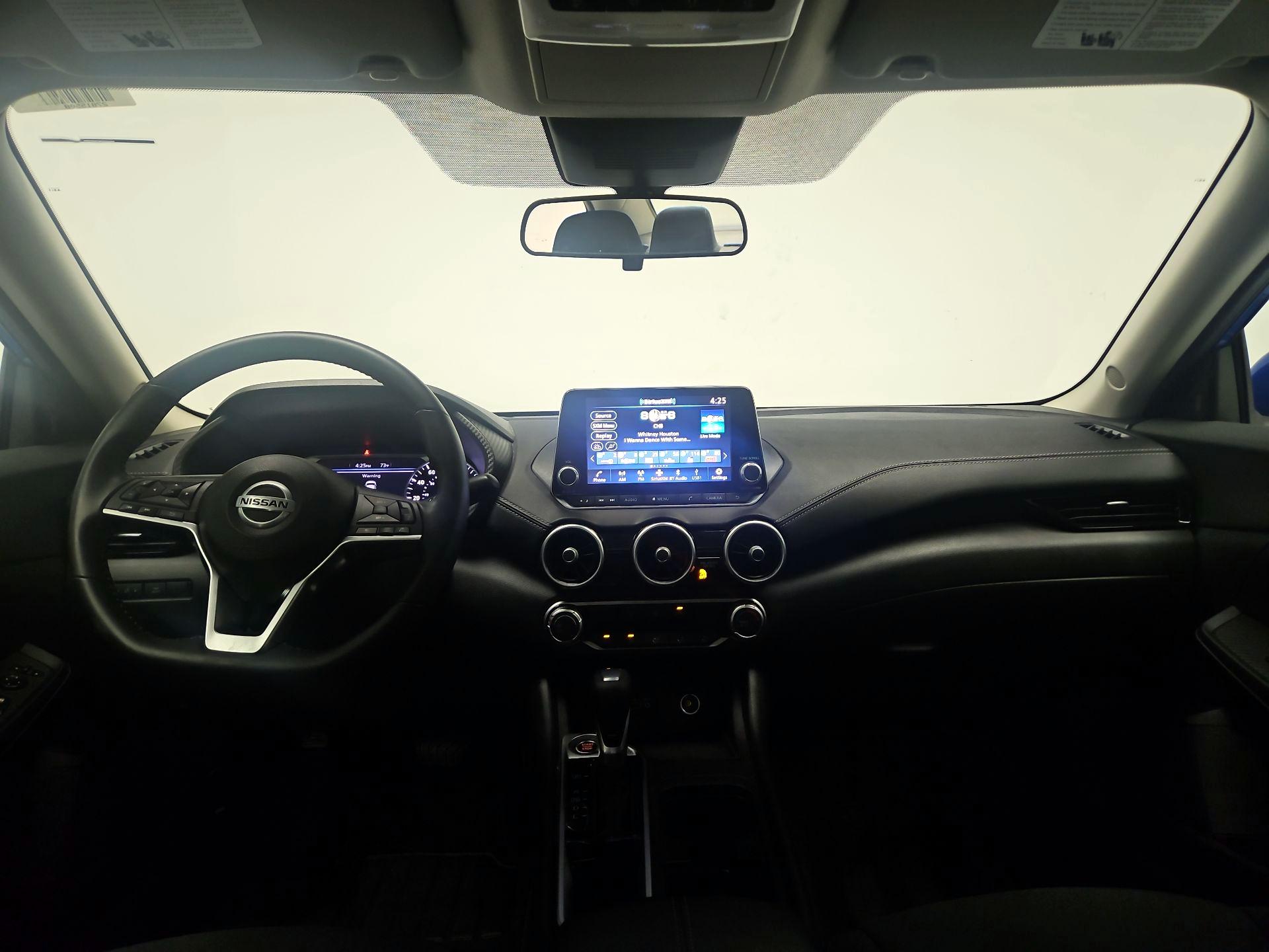 Thumbnail: 2022 Nissan Sentra - 9