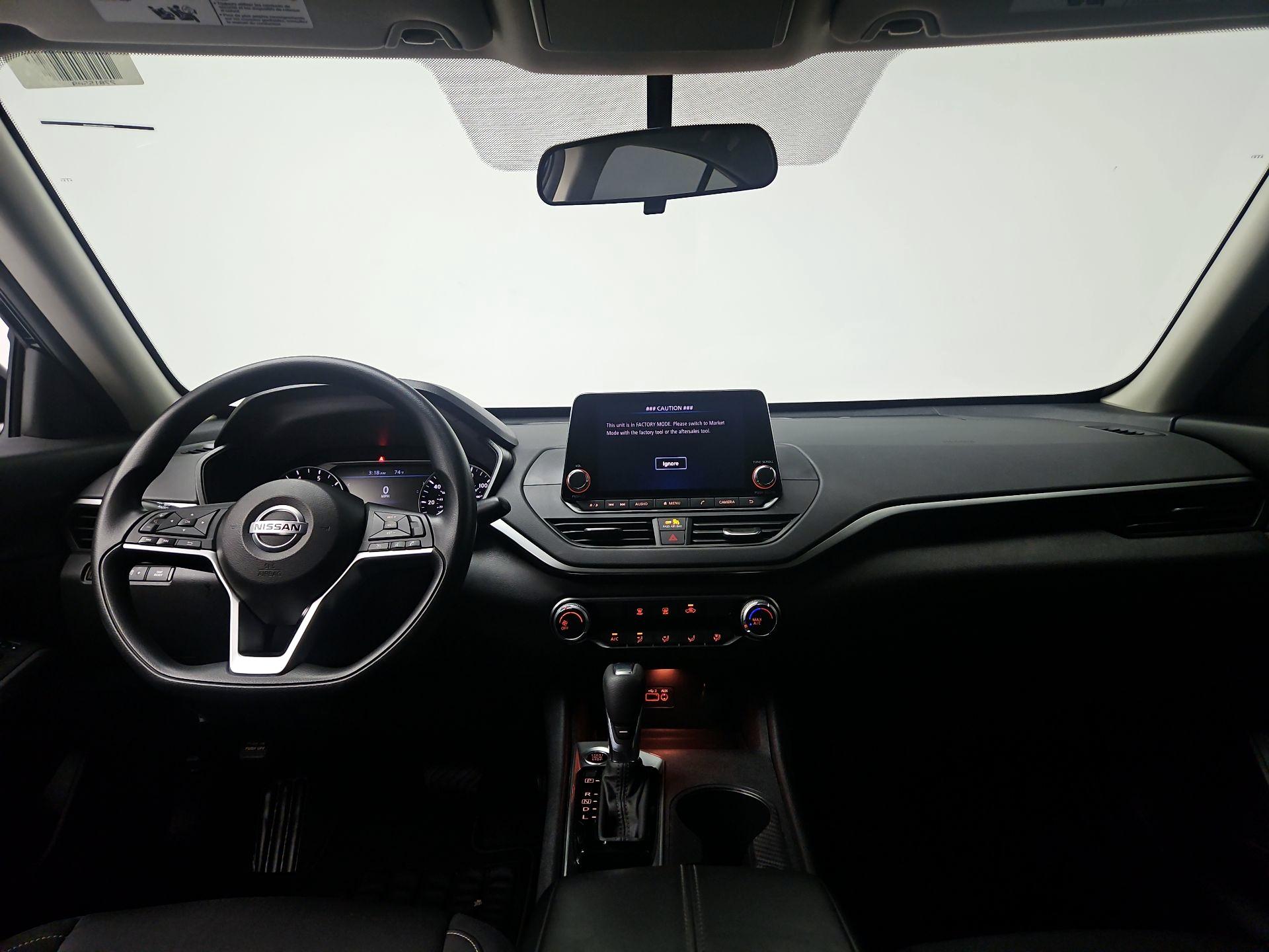 Thumbnail: 2020 Nissan Altima - 9