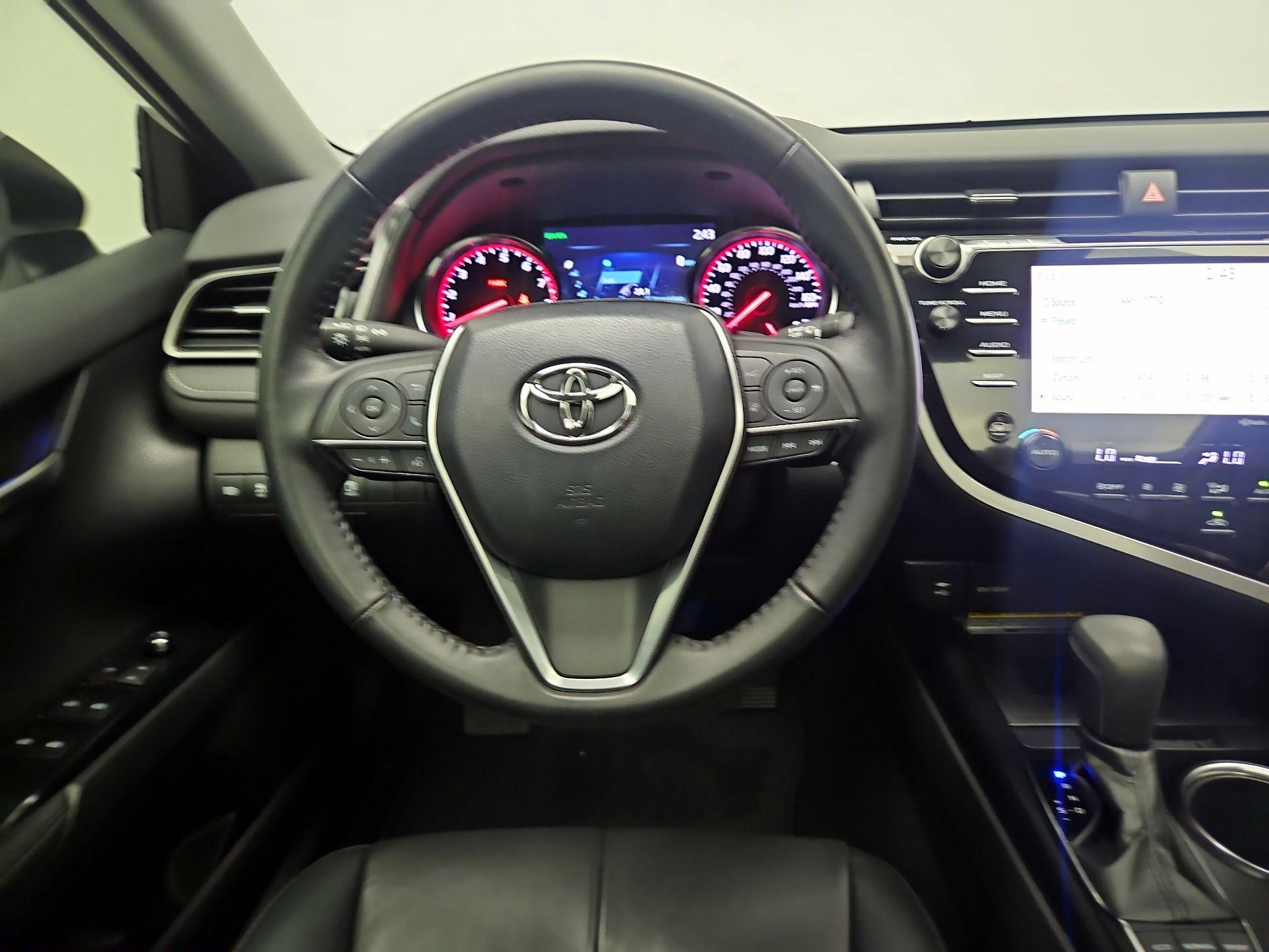 Thumbnail: 2019 Toyota Camry - 10