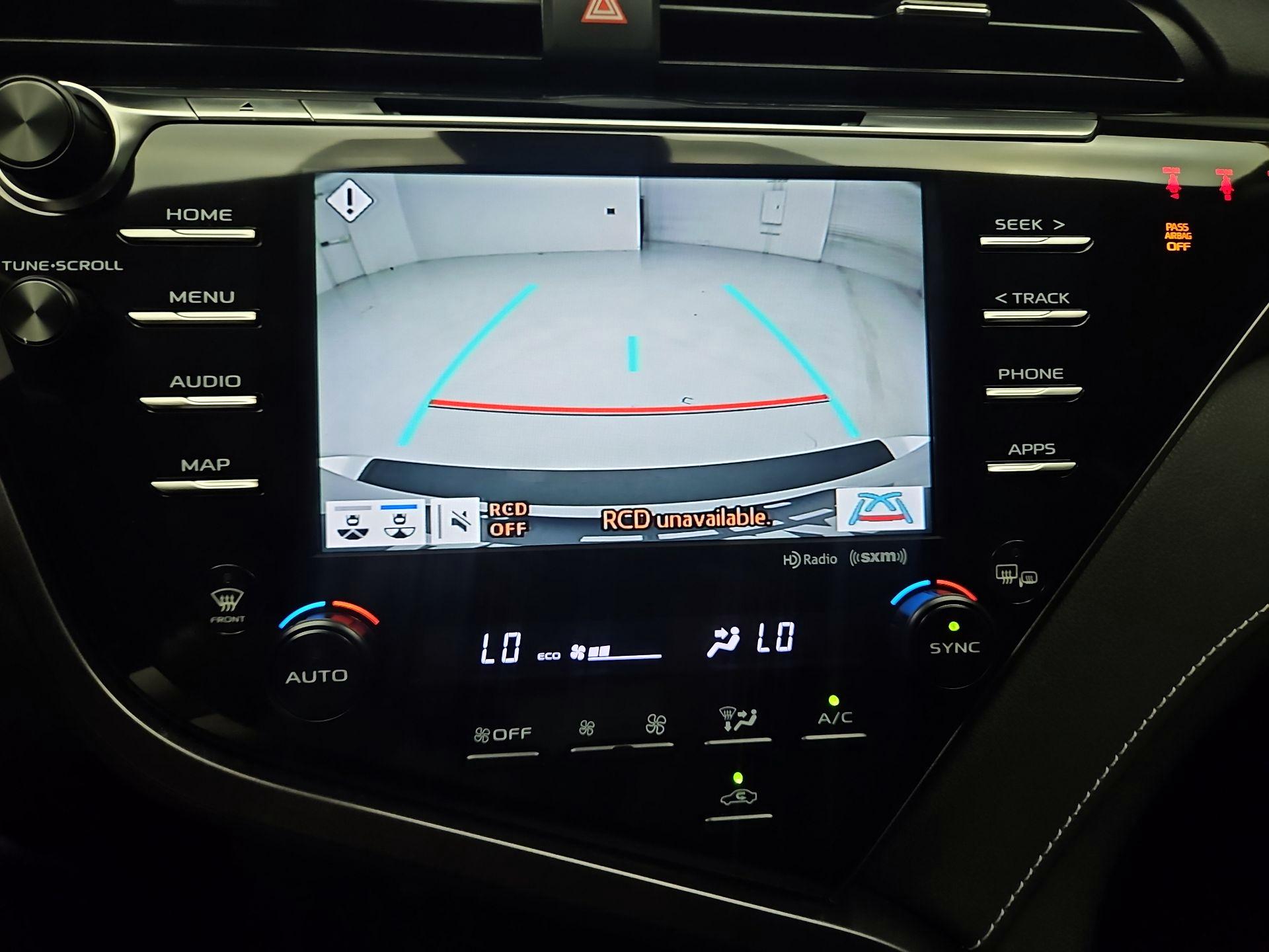 Thumbnail: 2019 Toyota Camry - 14