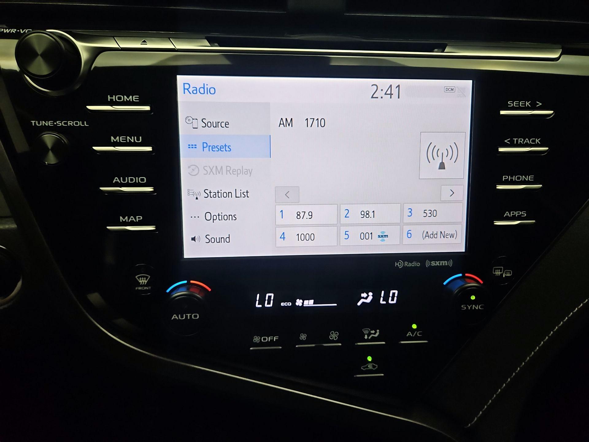 Thumbnail: 2019 Toyota Camry - 15
