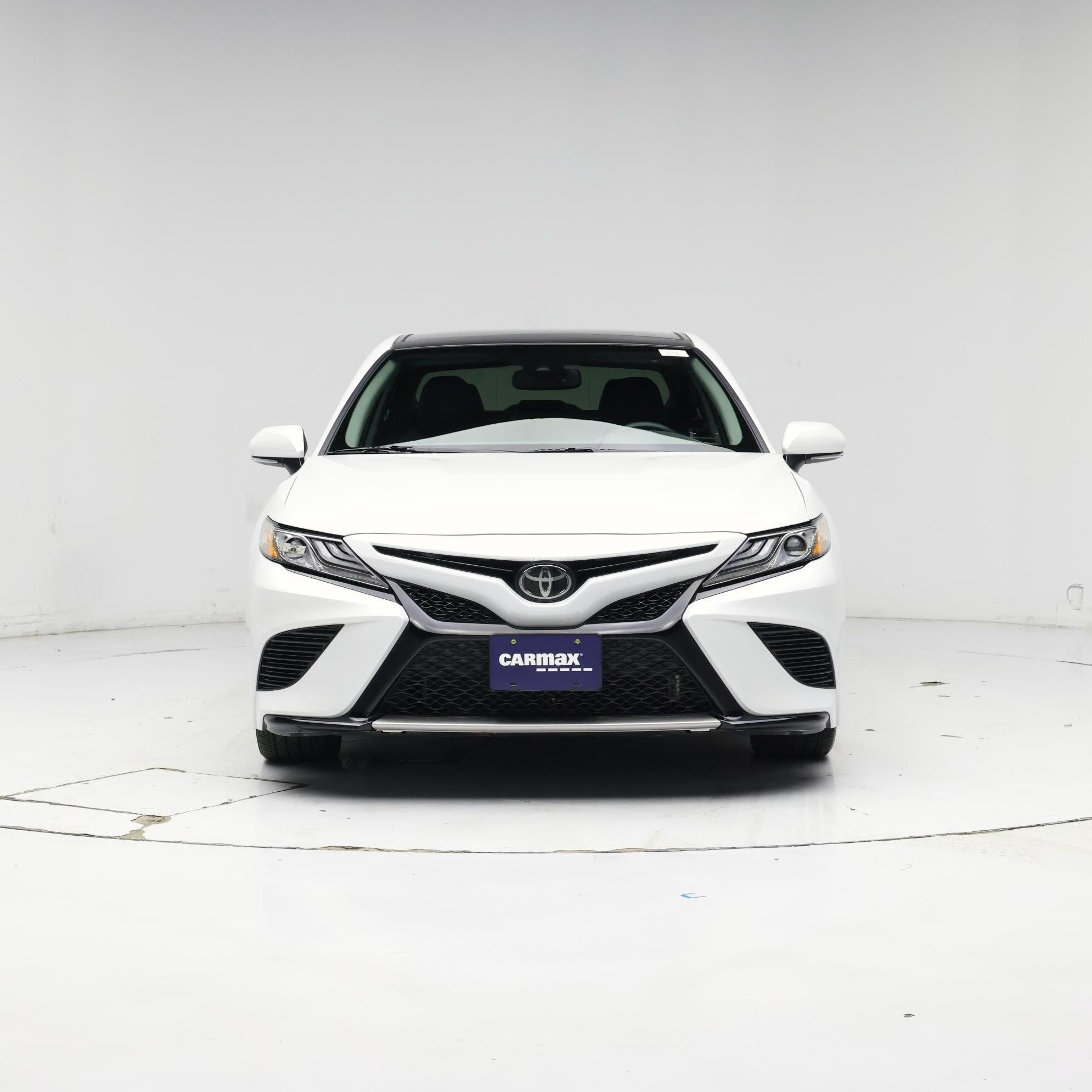 Thumbnail: 2019 Toyota Camry - 5