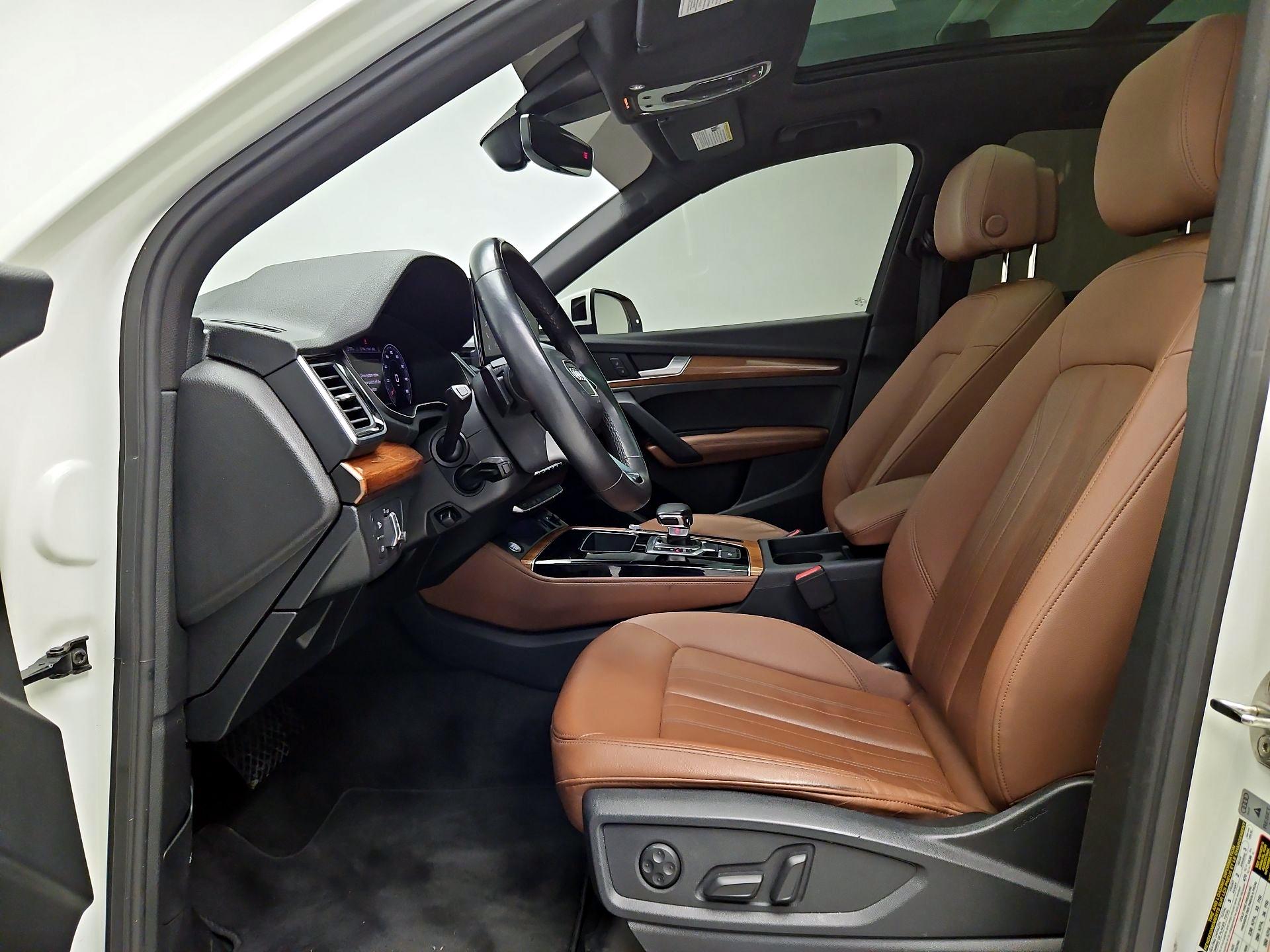 Thumbnail: 2023 Audi Q5 - 11