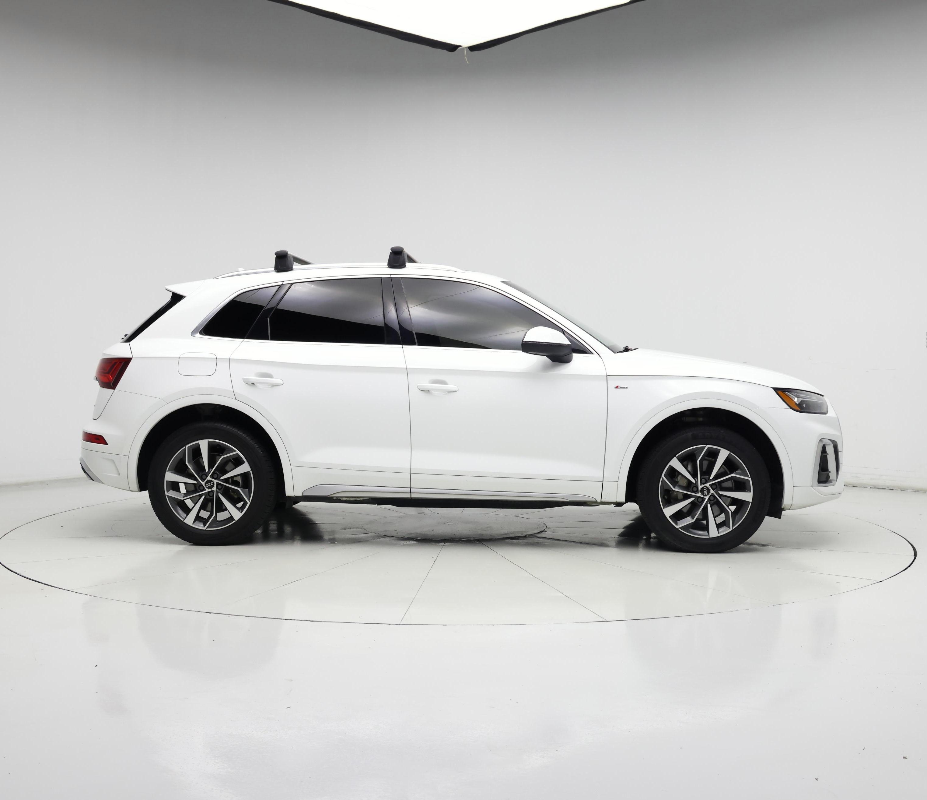 Thumbnail: 2023 Audi Q5 - 7