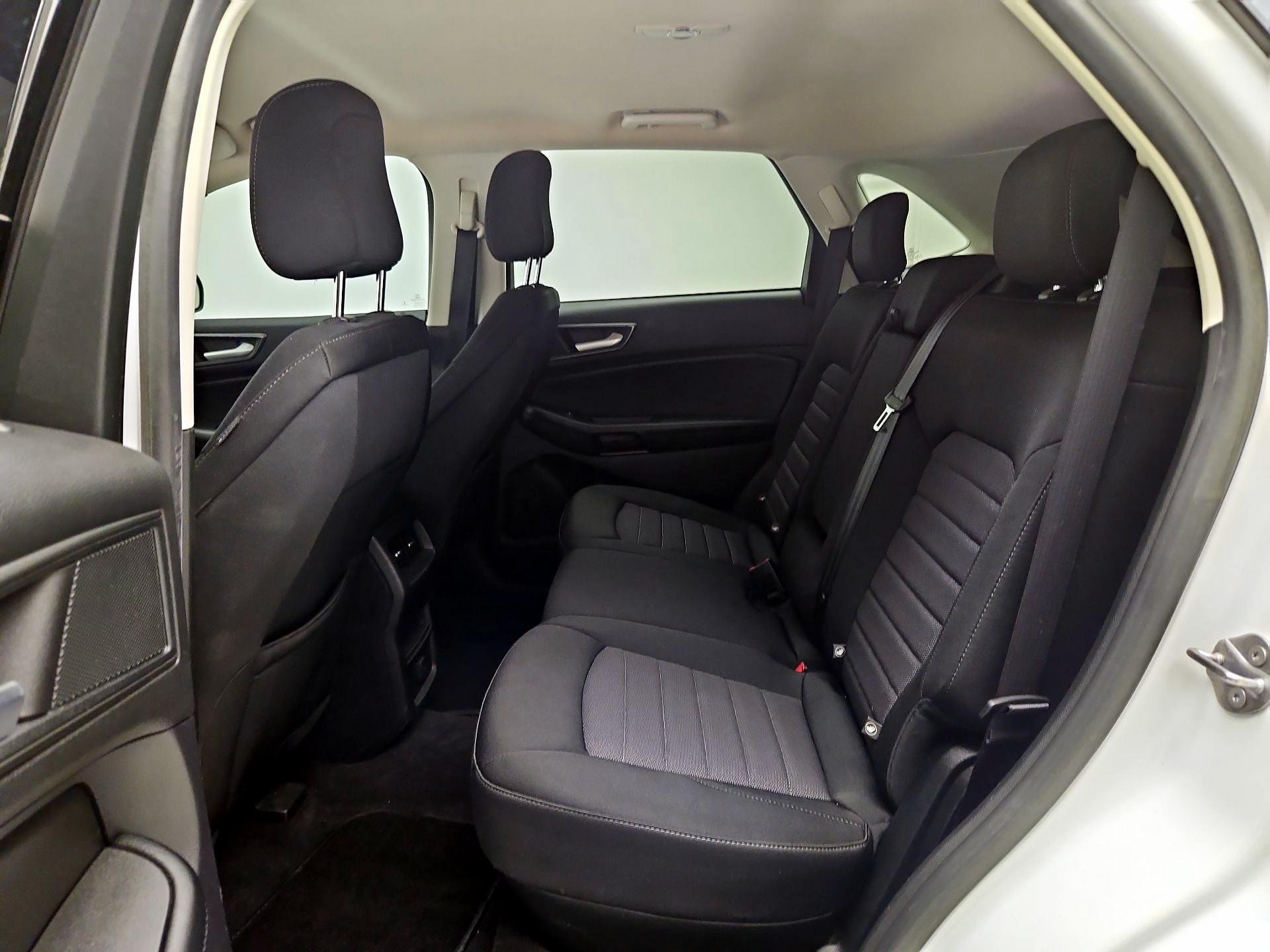 Thumbnail: 2020 Ford Edge - 17
