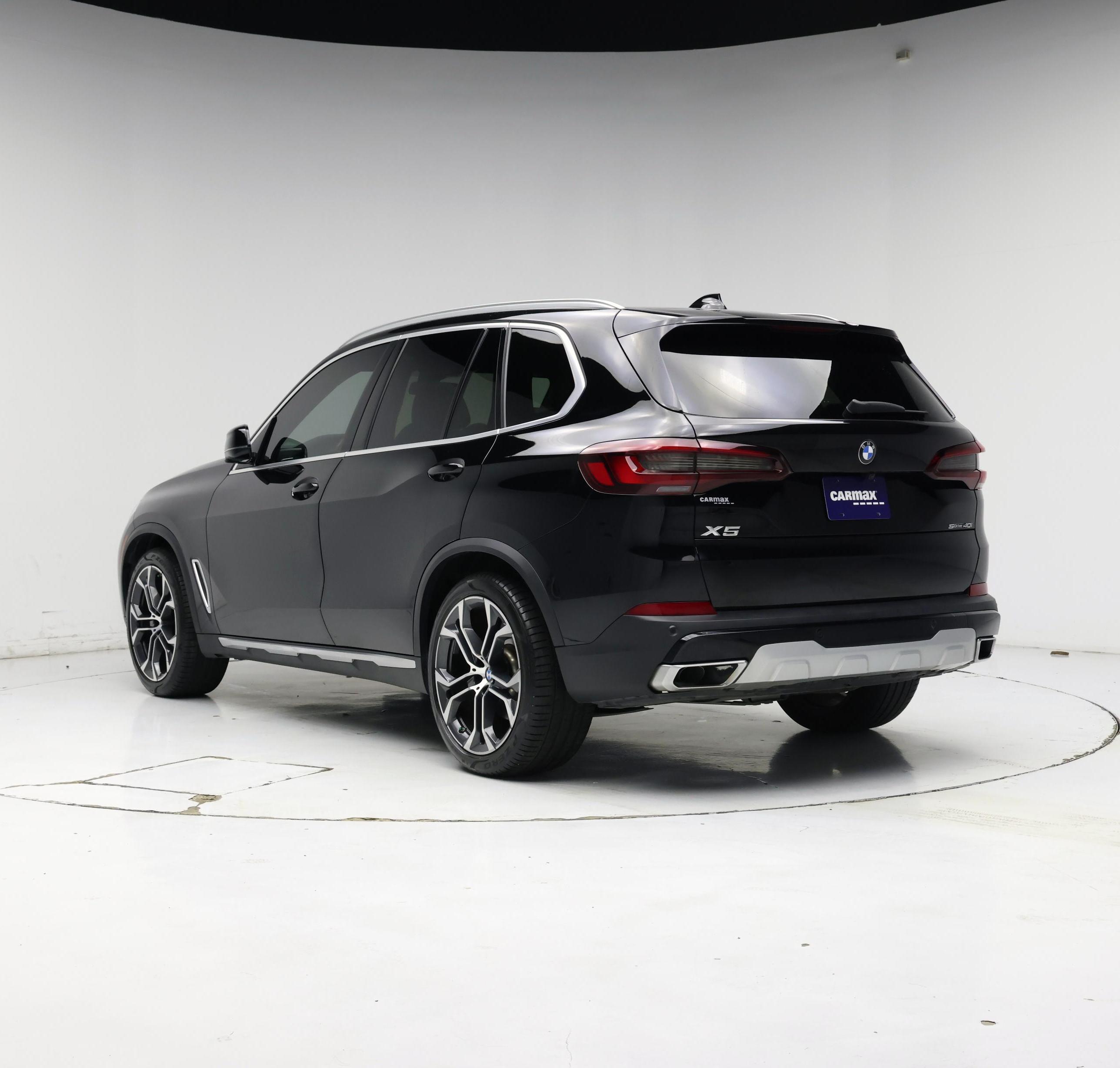 Thumbnail: 2021 BMW X5 - 2