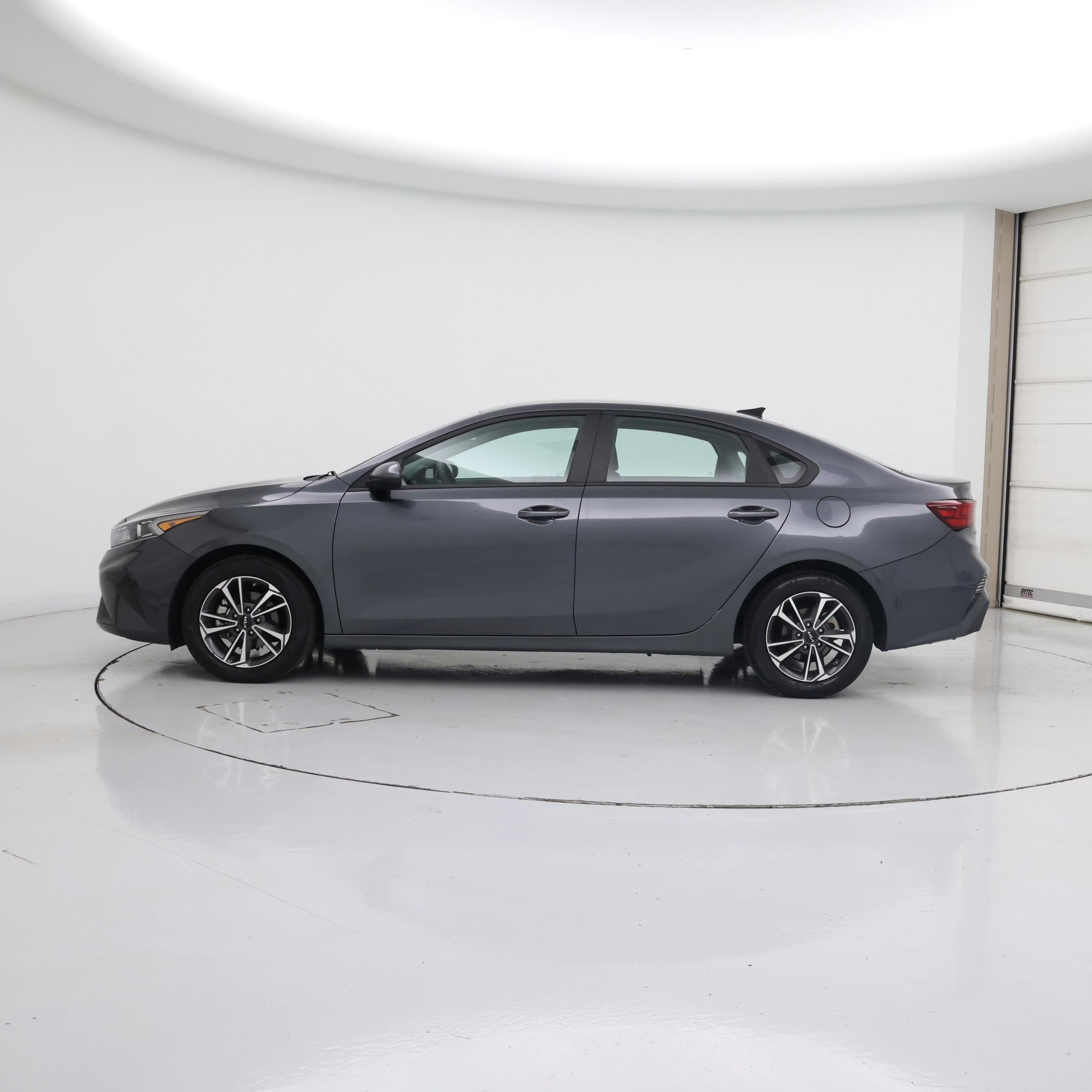 Thumbnail: 2024 Kia Forte - 3