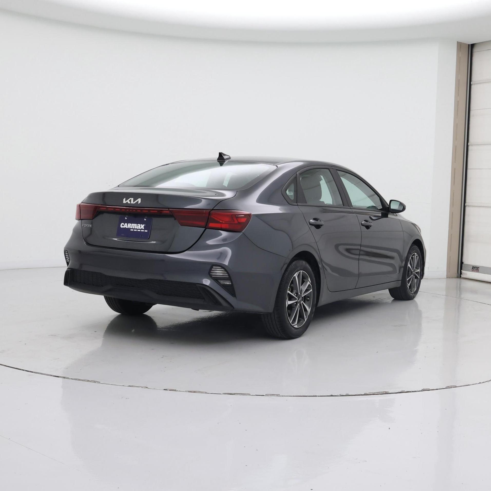 Thumbnail: 2024 Kia Forte - 8