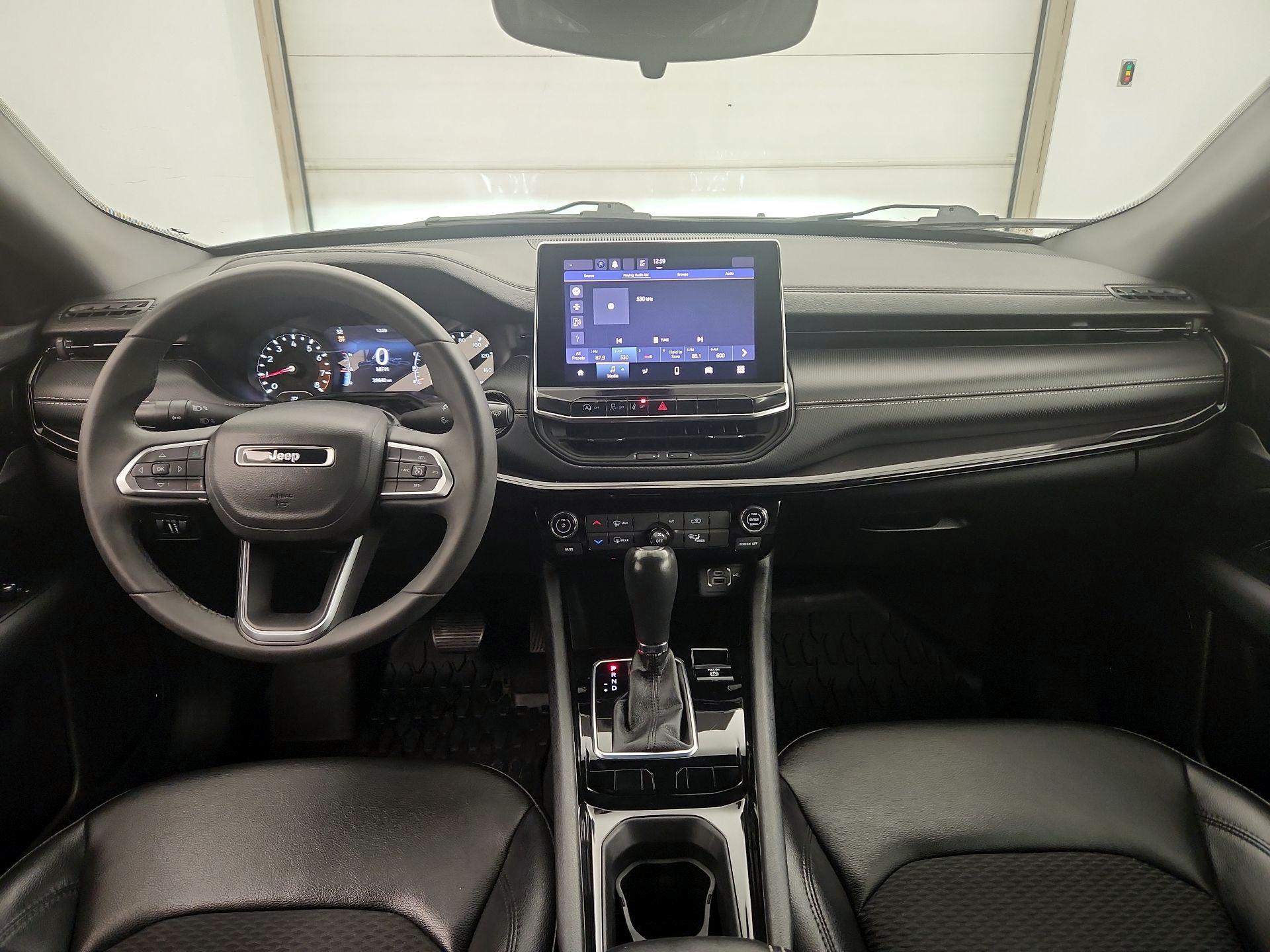 Thumbnail: 2022 Jeep Compass - 9