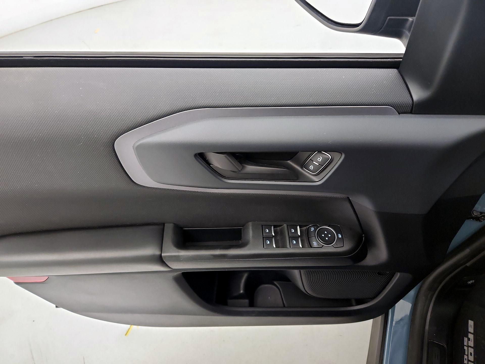 Thumbnail: 2021 Ford Bronco Sport - 12