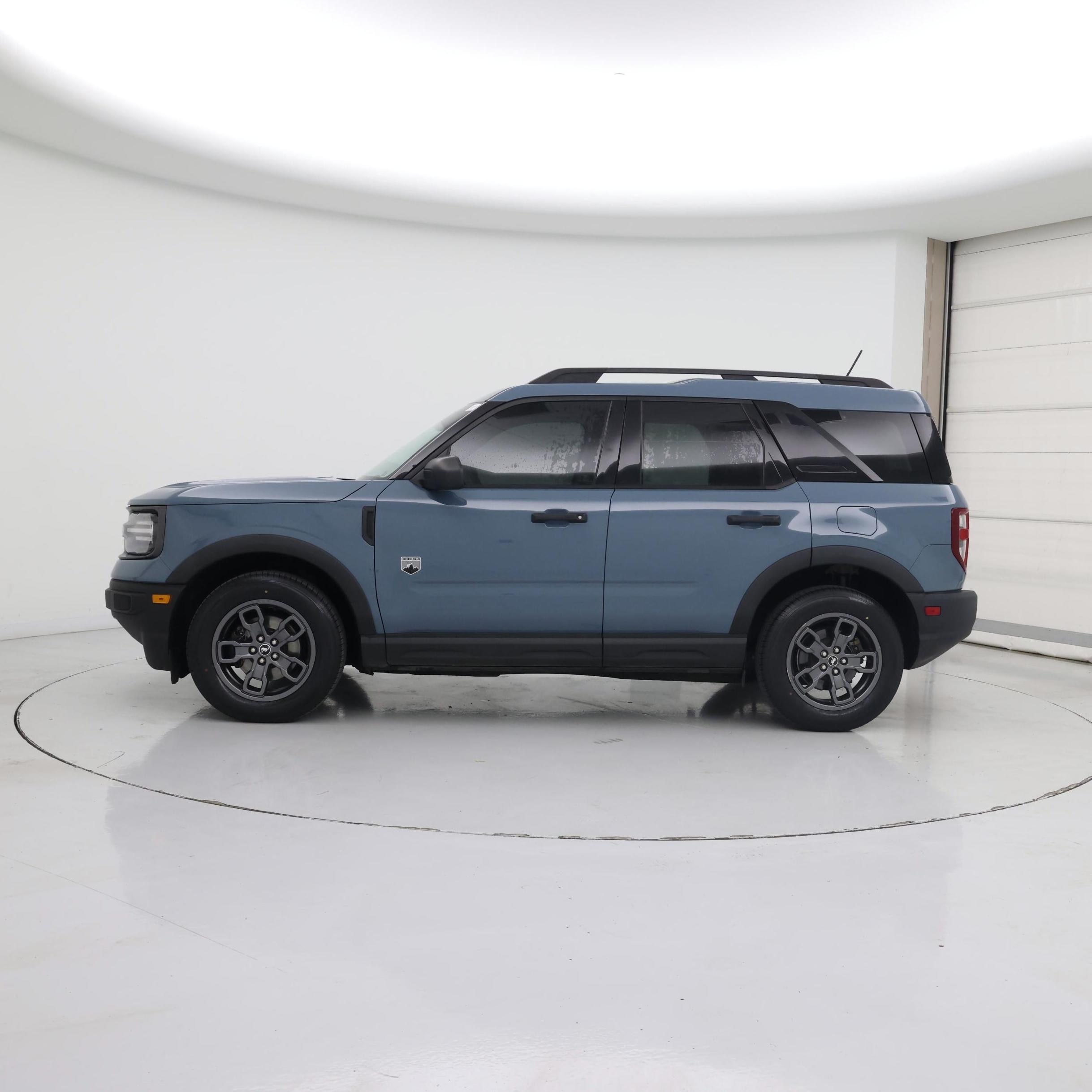 Thumbnail: 2021 Ford Bronco Sport - 3