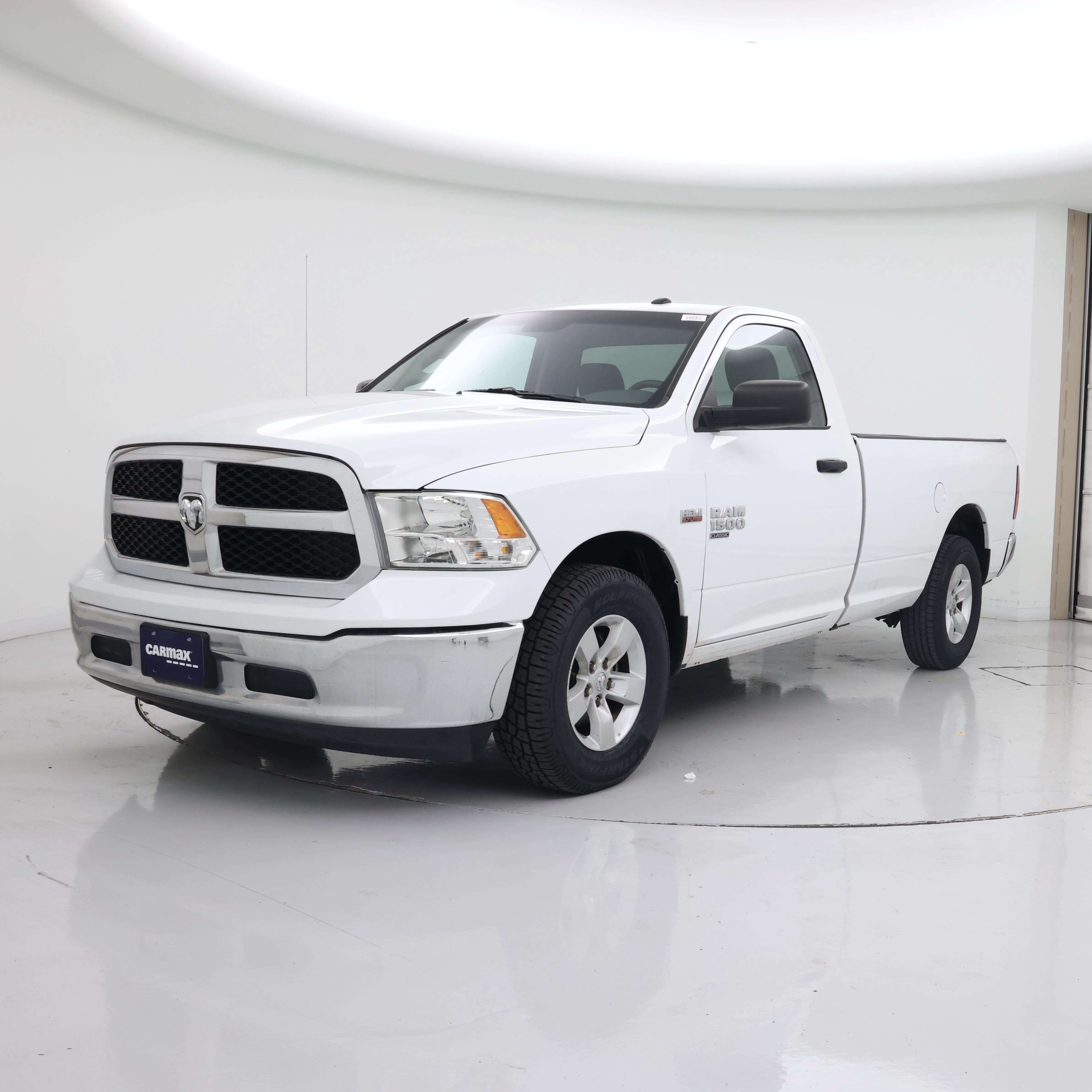 Thumbnail: 2020 RAM 1500 Classic - 4