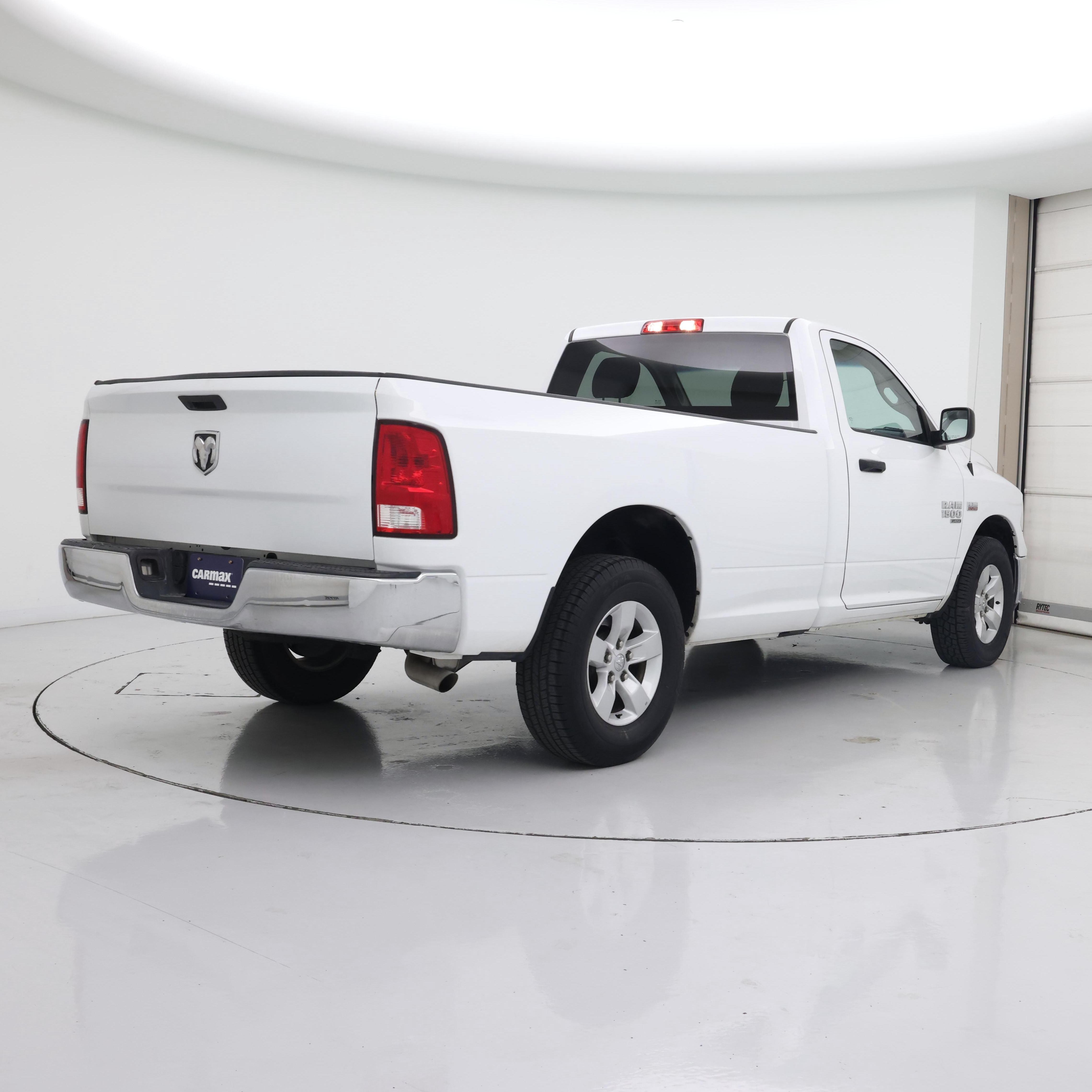 Thumbnail: 2020 RAM 1500 Classic - 8