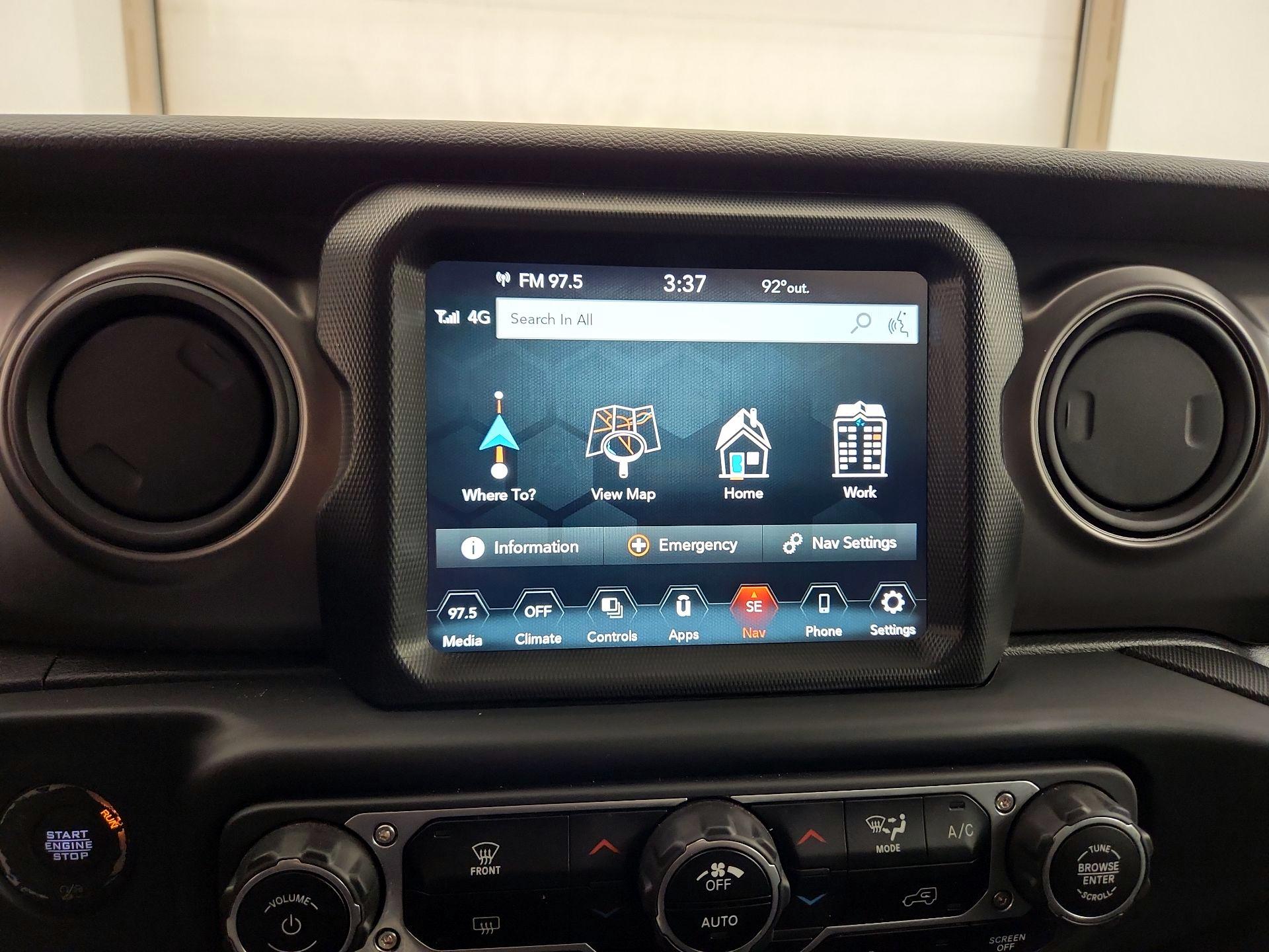 Thumbnail: 2023 Jeep Gladiator - 14