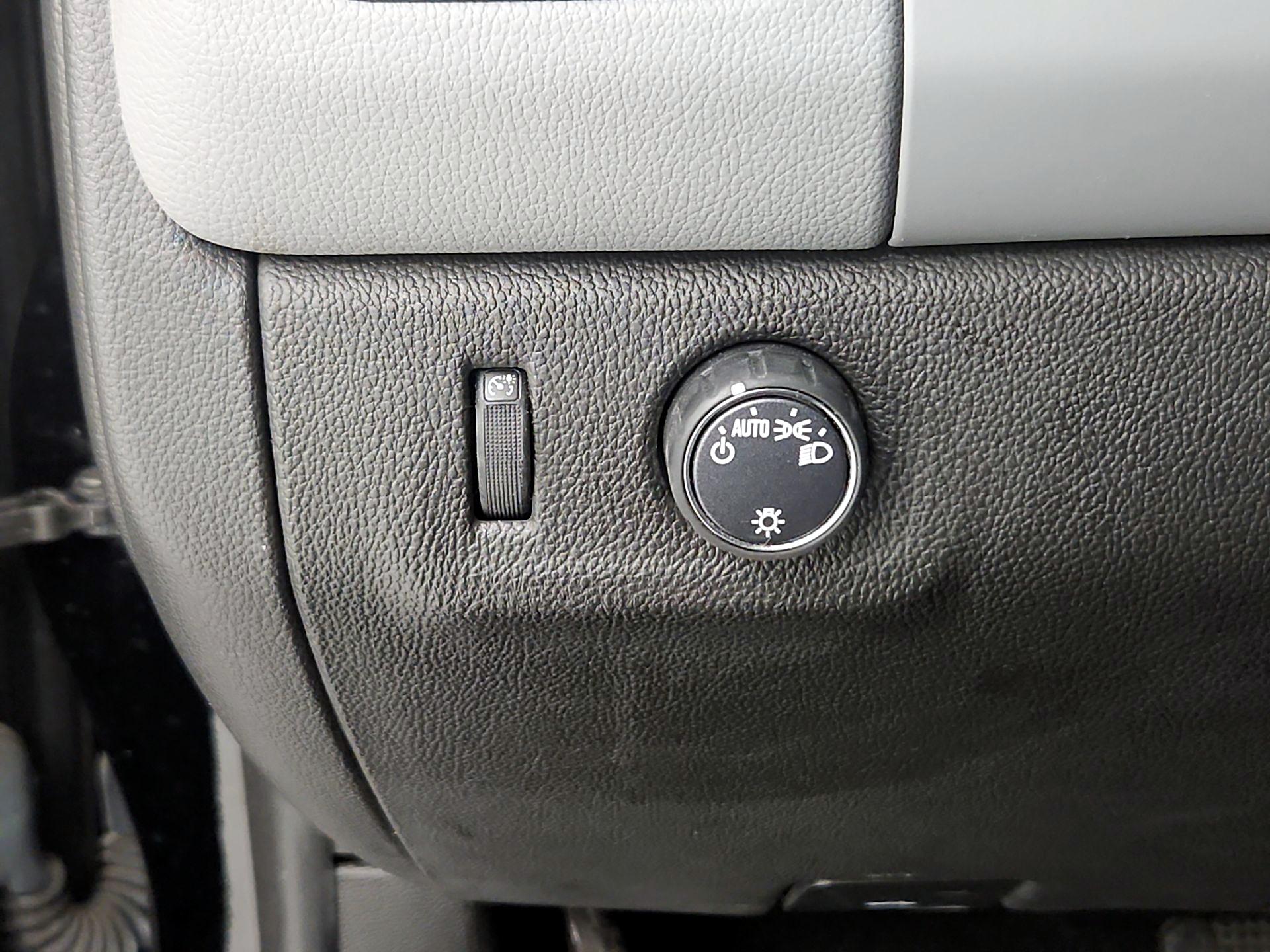 Thumbnail: 2021 Chevrolet Colorado - 13