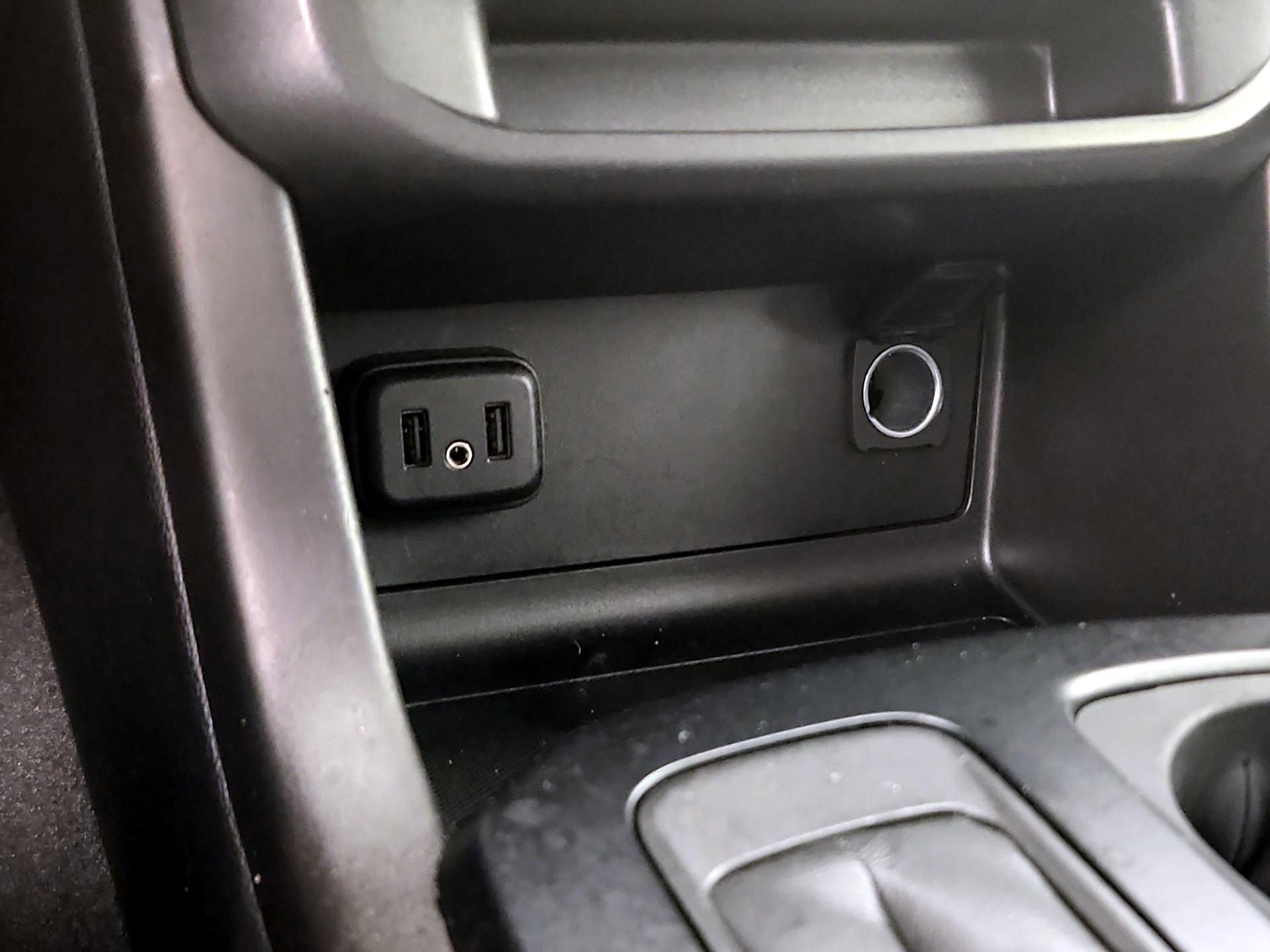 Thumbnail: 2021 Chevrolet Colorado - 18