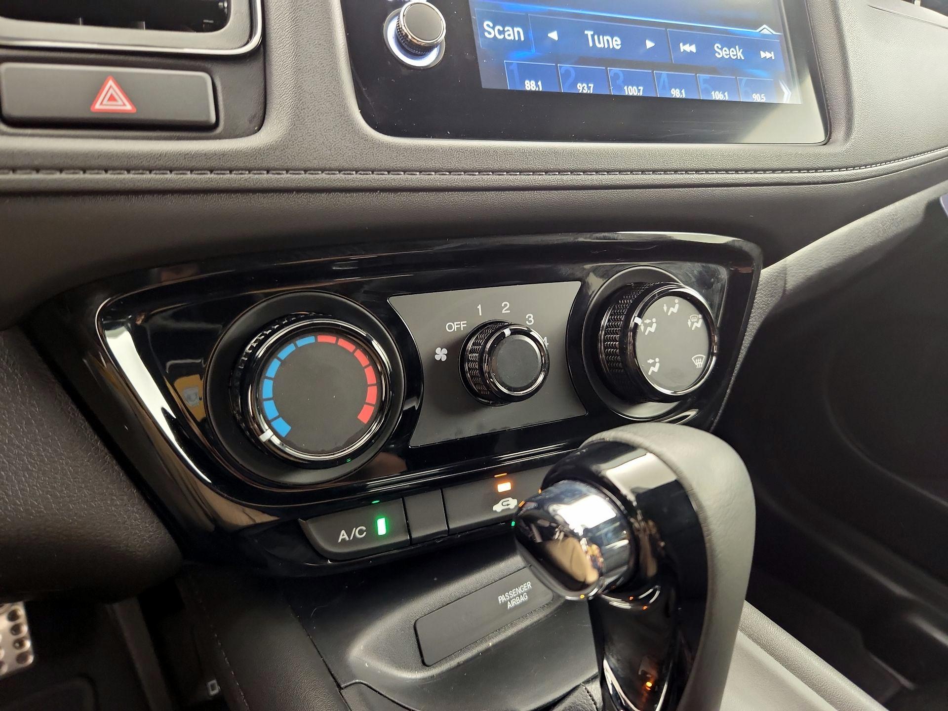 Thumbnail: 2022 Honda HR-V - 16