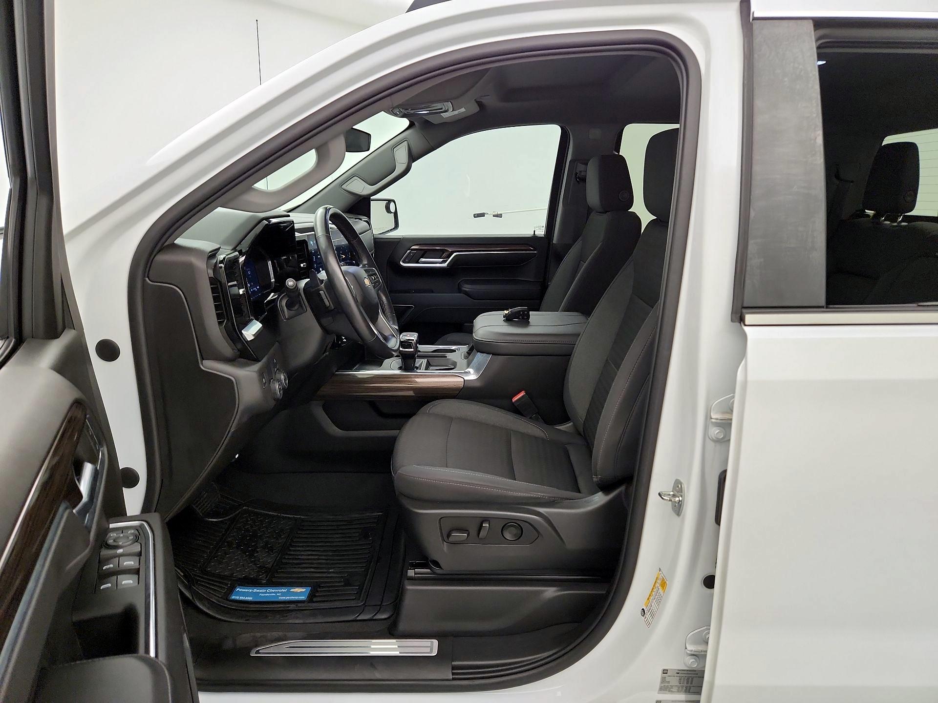 Thumbnail: 2023 Chevrolet Silverado 1500 - 11