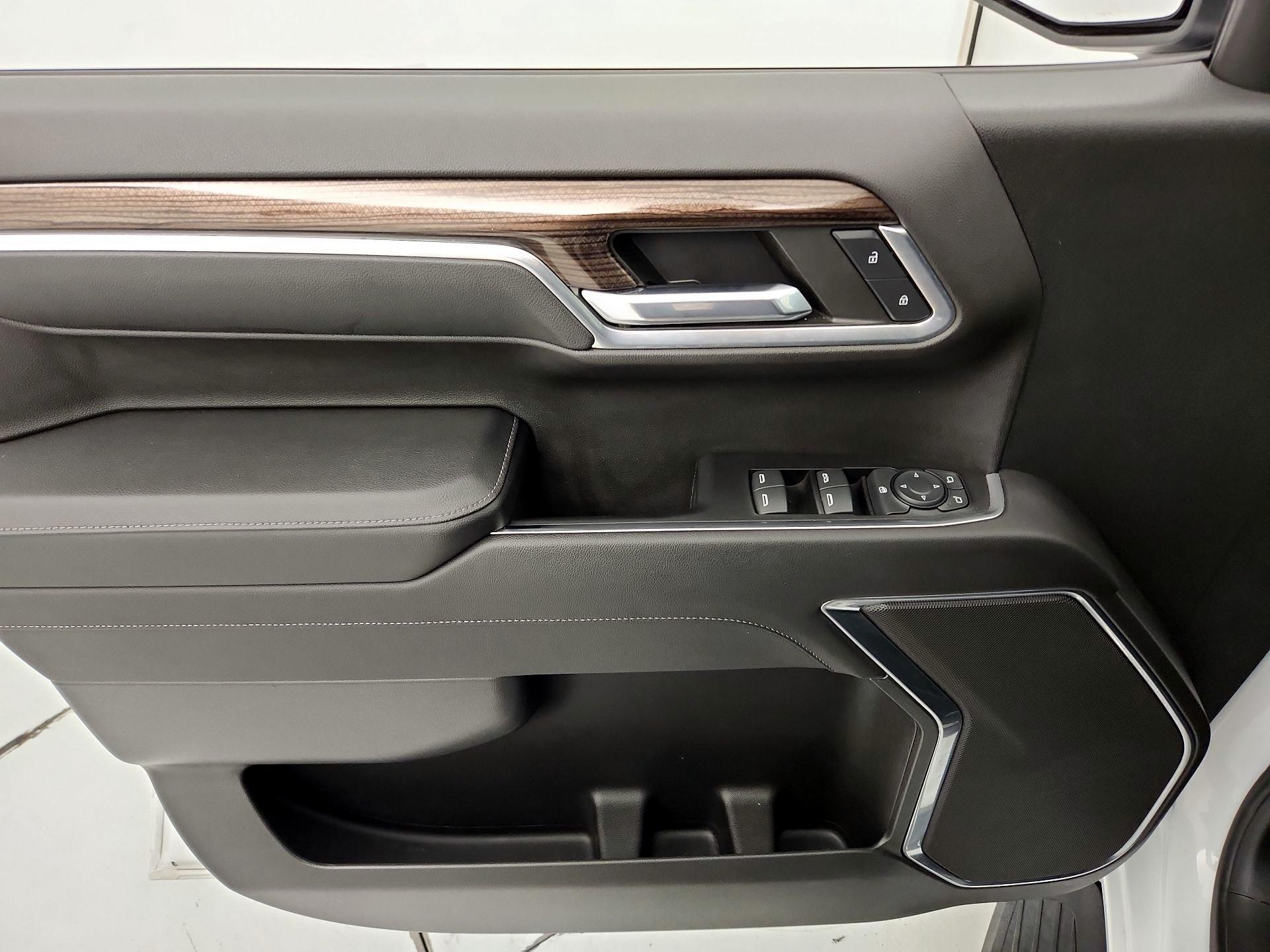Thumbnail: 2023 Chevrolet Silverado 1500 - 12