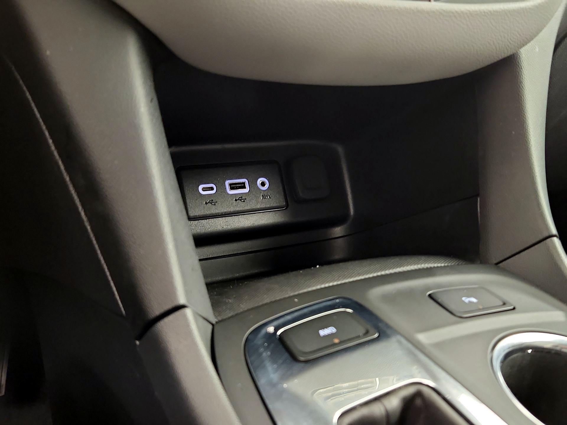 Thumbnail: 2023 Chevrolet Equinox - 18