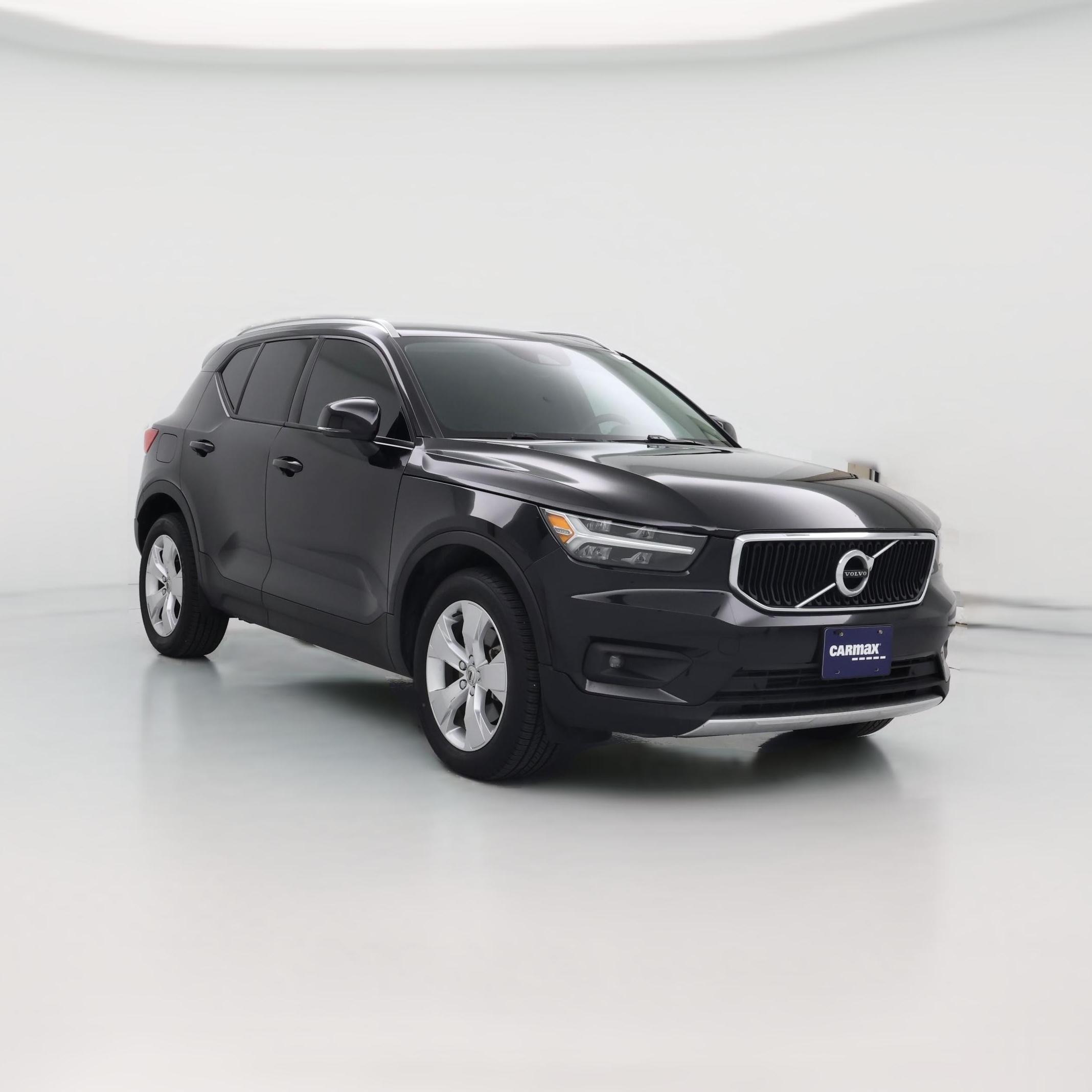 Thumbnail: 2022 Volvo XC40 - 1