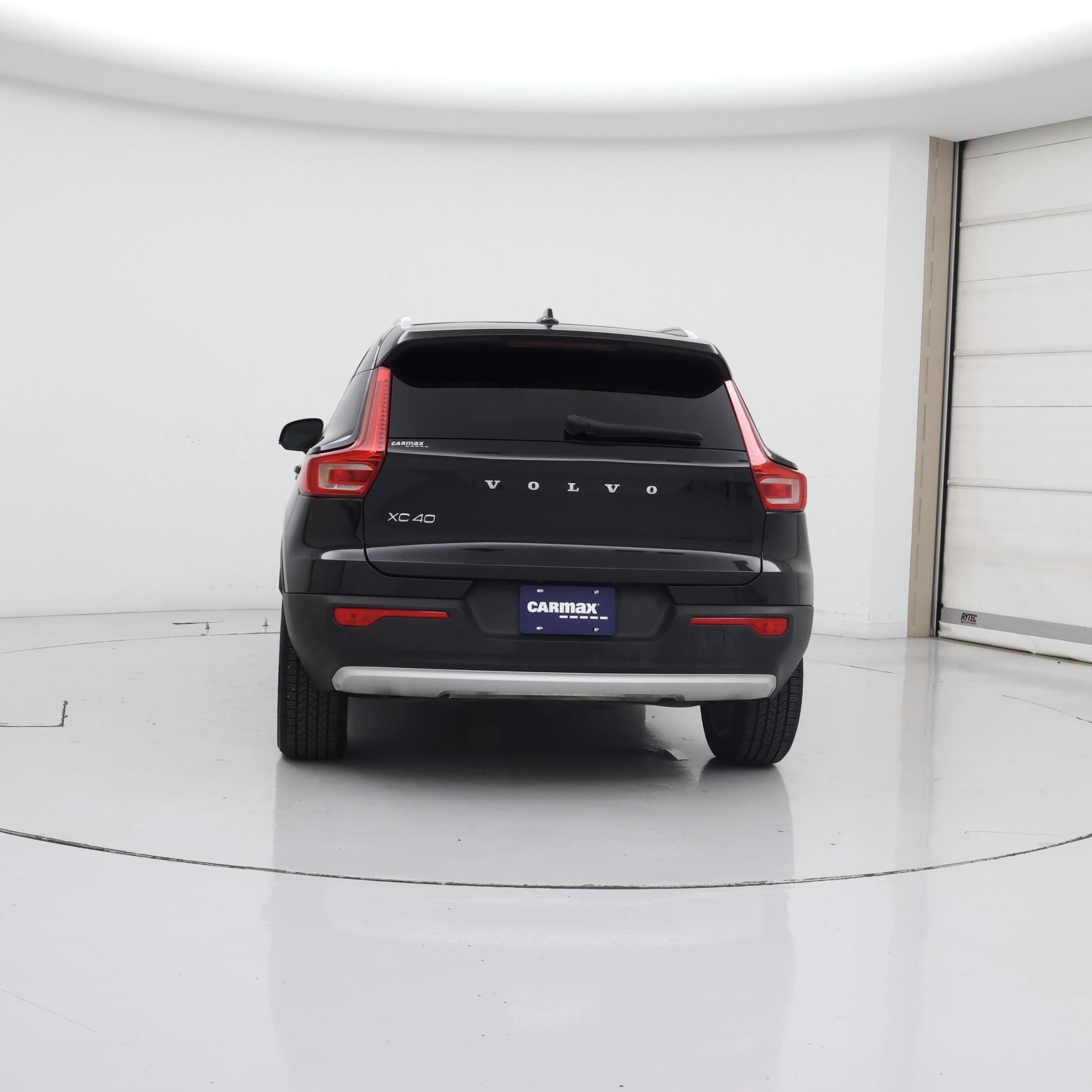 Thumbnail: 2022 Volvo XC40 - 6
