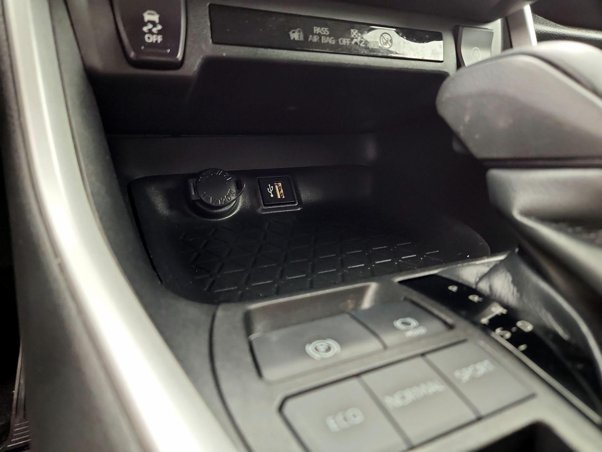 Thumbnail: 2023 Toyota RAV4 - 18