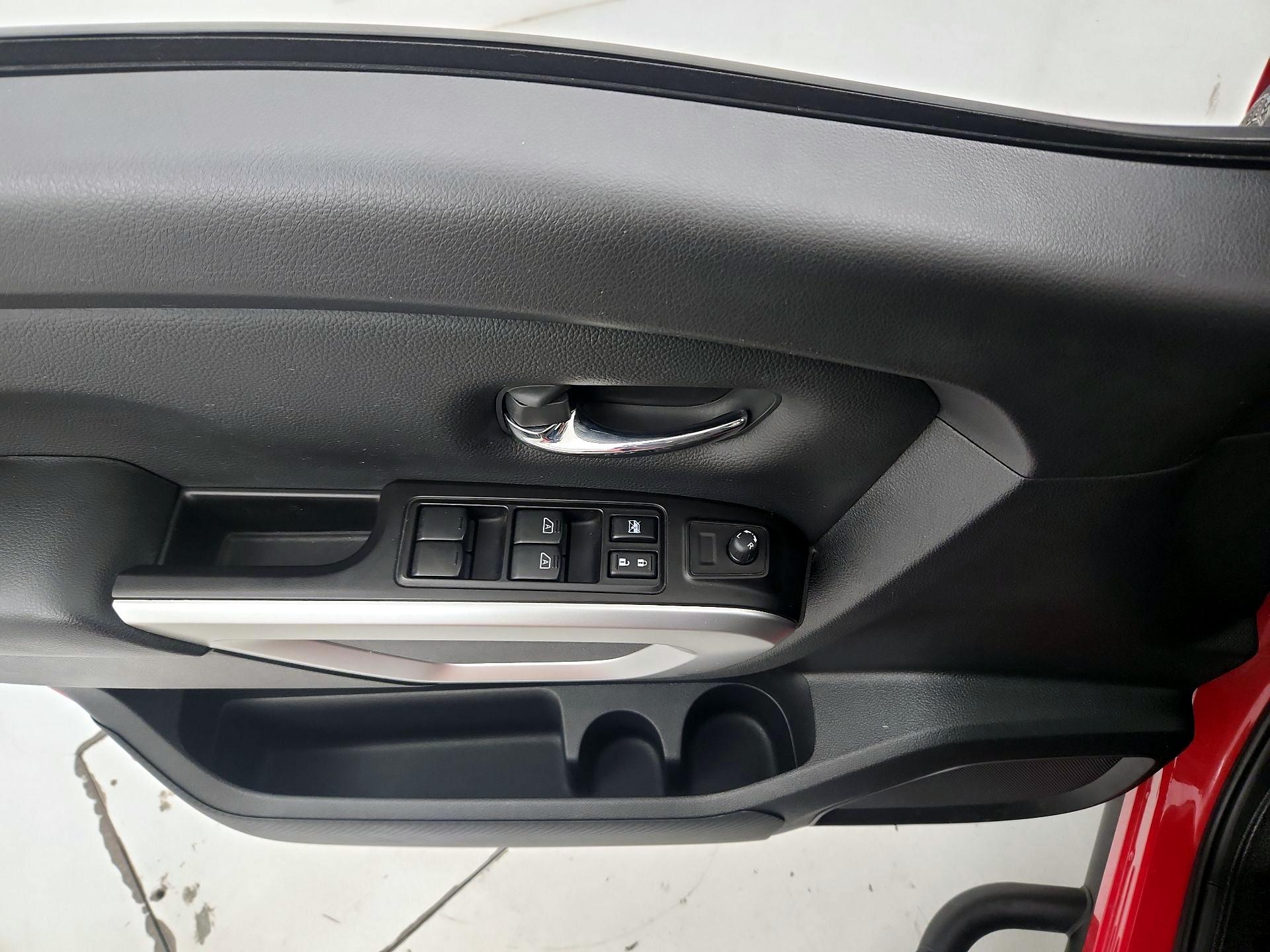 Thumbnail: 2021 Nissan Titan - 12