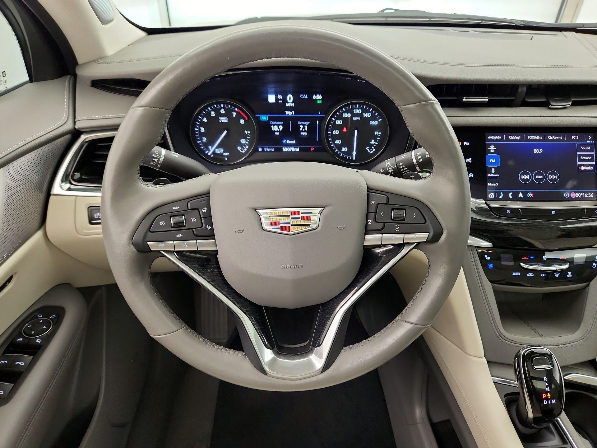 Thumbnail: 2020 Cadillac XT6 - 10