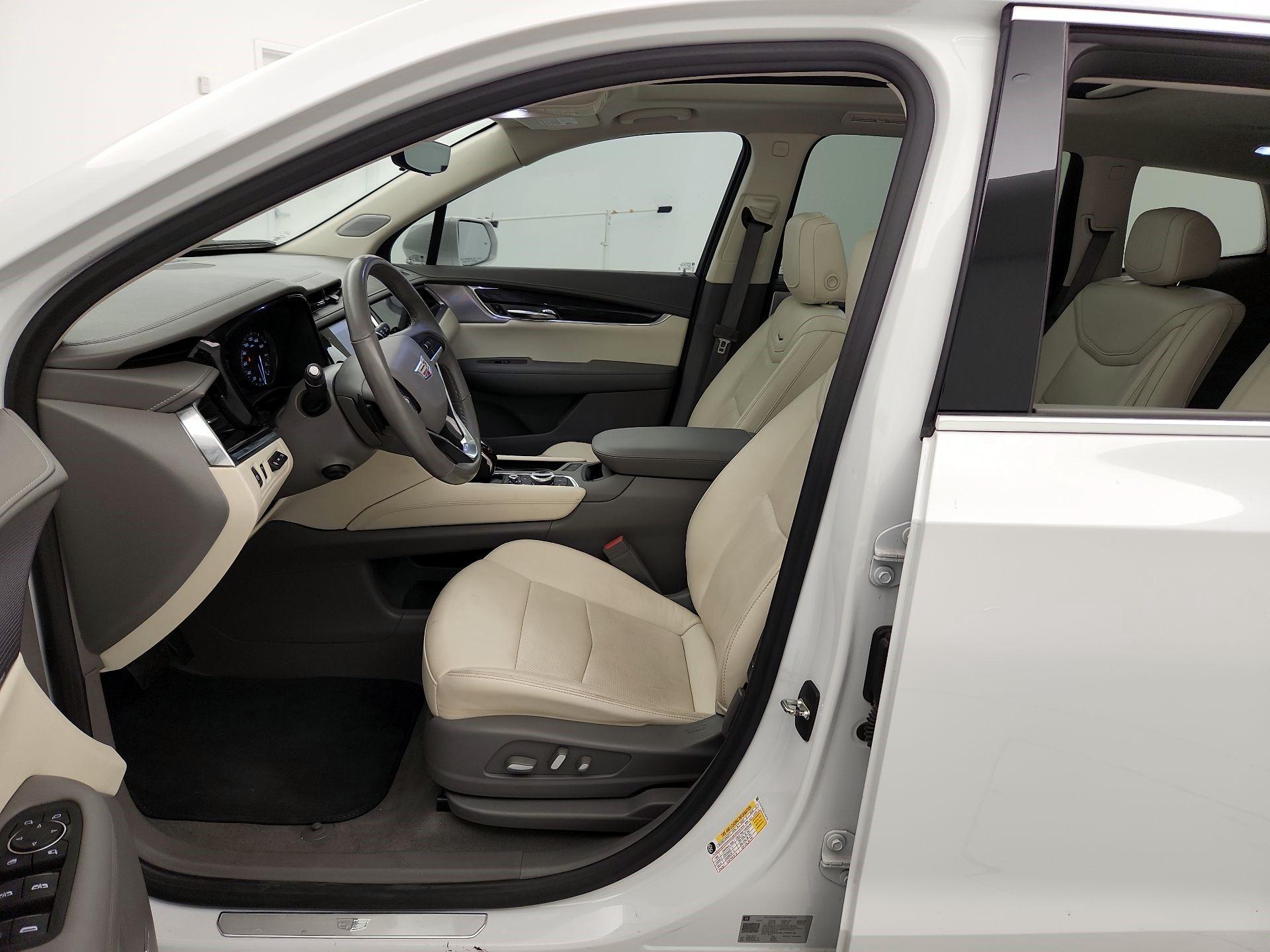 Thumbnail: 2020 Cadillac XT6 - 11