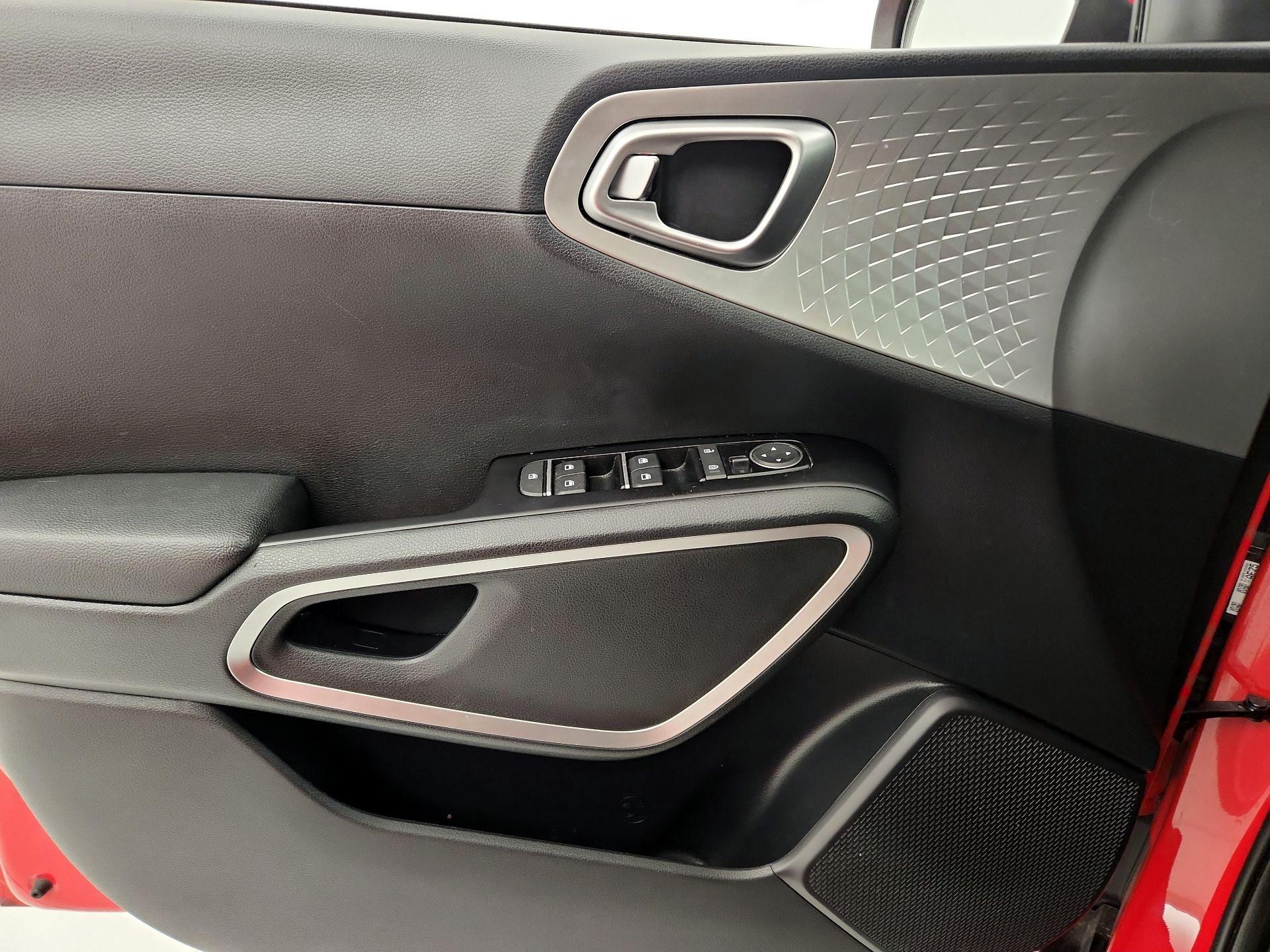 Thumbnail: 2023 Kia Soul - 12