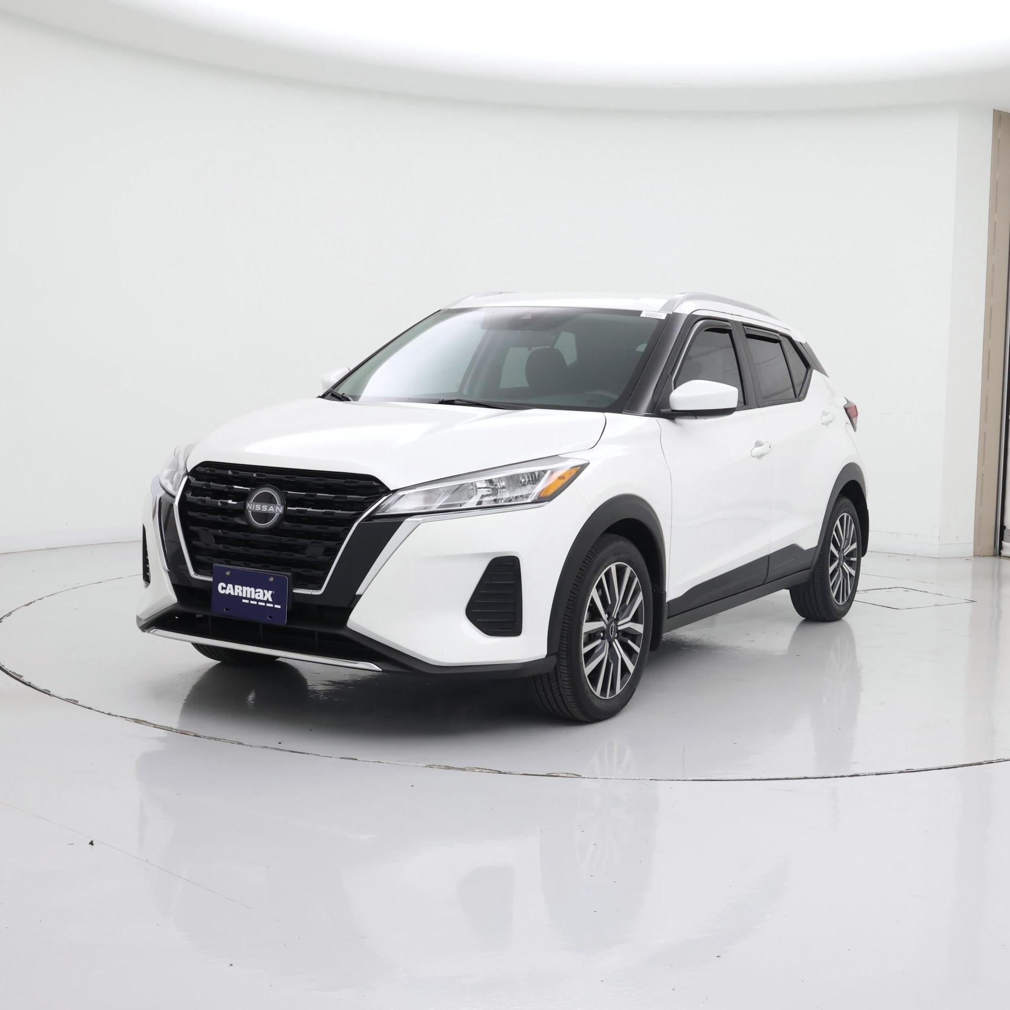 Thumbnail: 2023 Nissan Kicks - 4