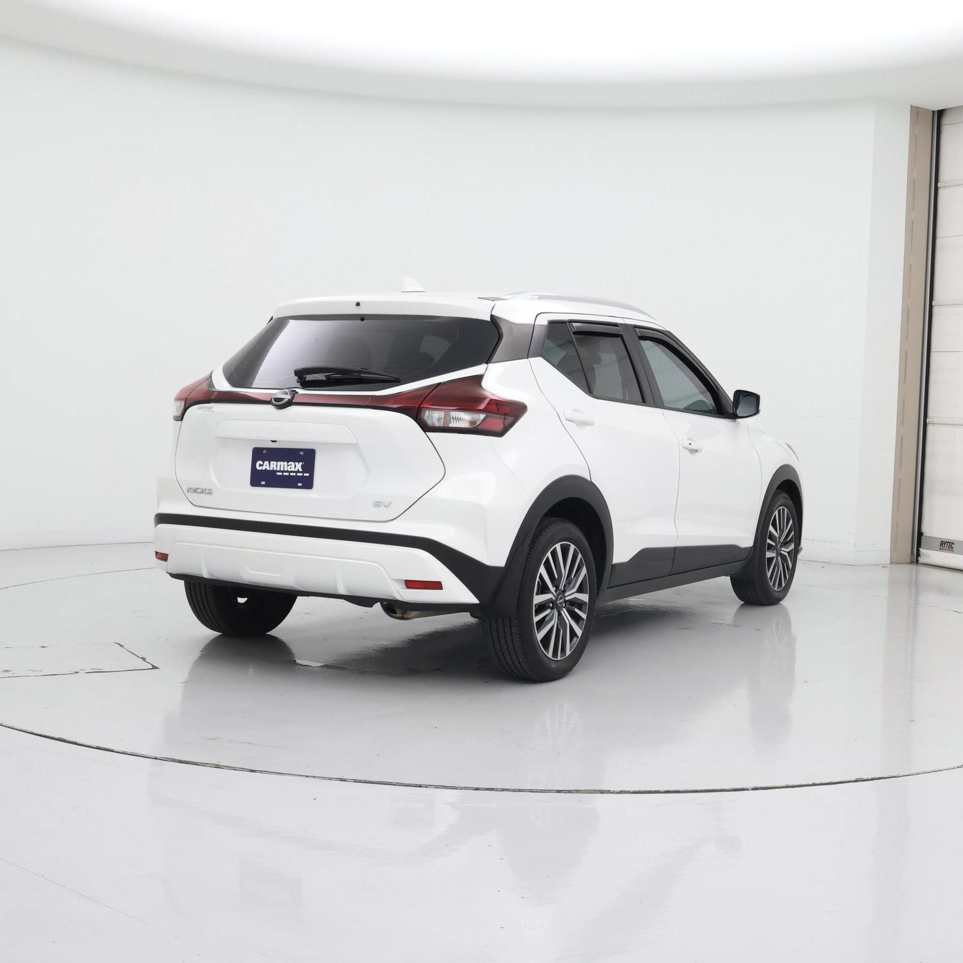 Thumbnail: 2023 Nissan Kicks - 8
