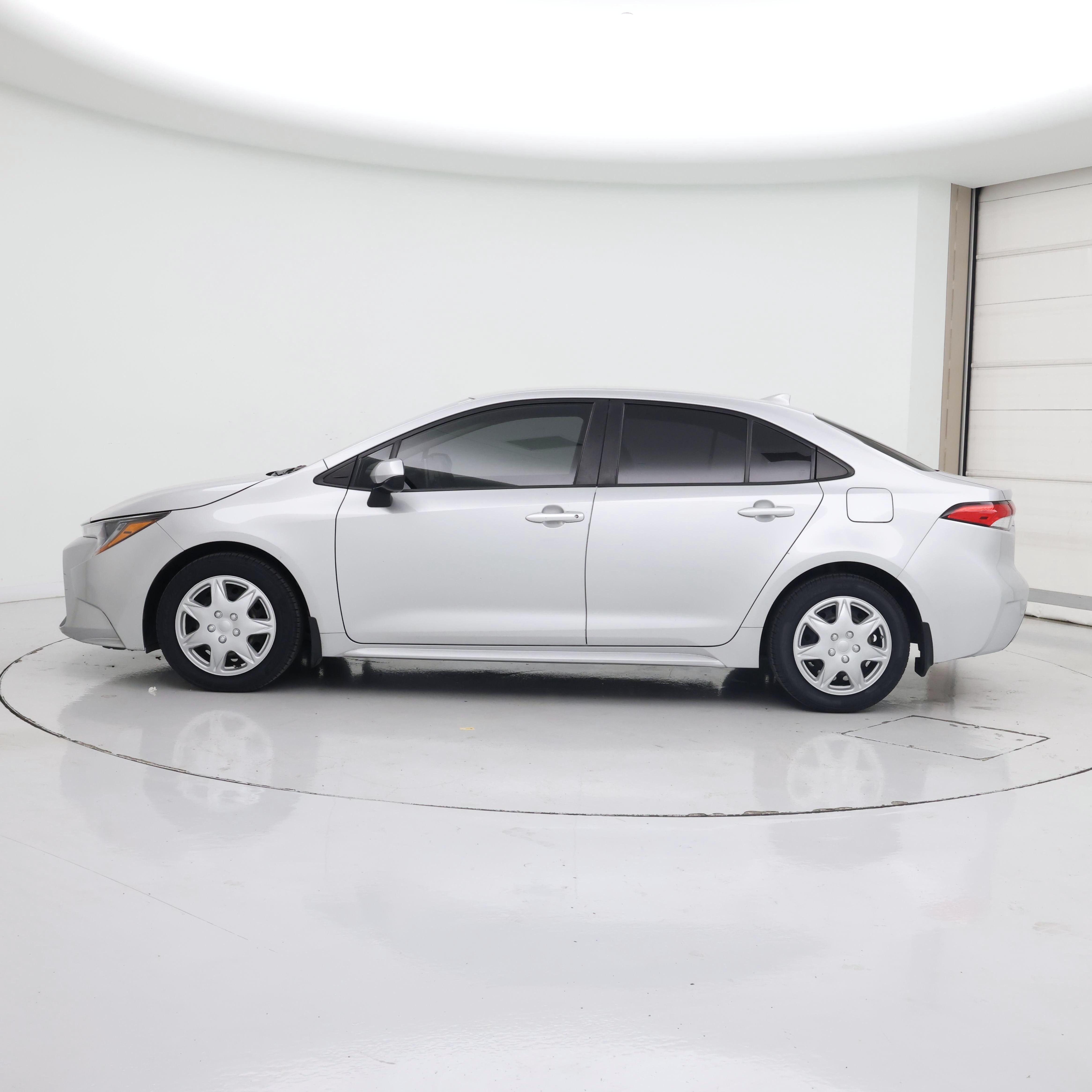 Thumbnail: 2021 Toyota Corolla - 3