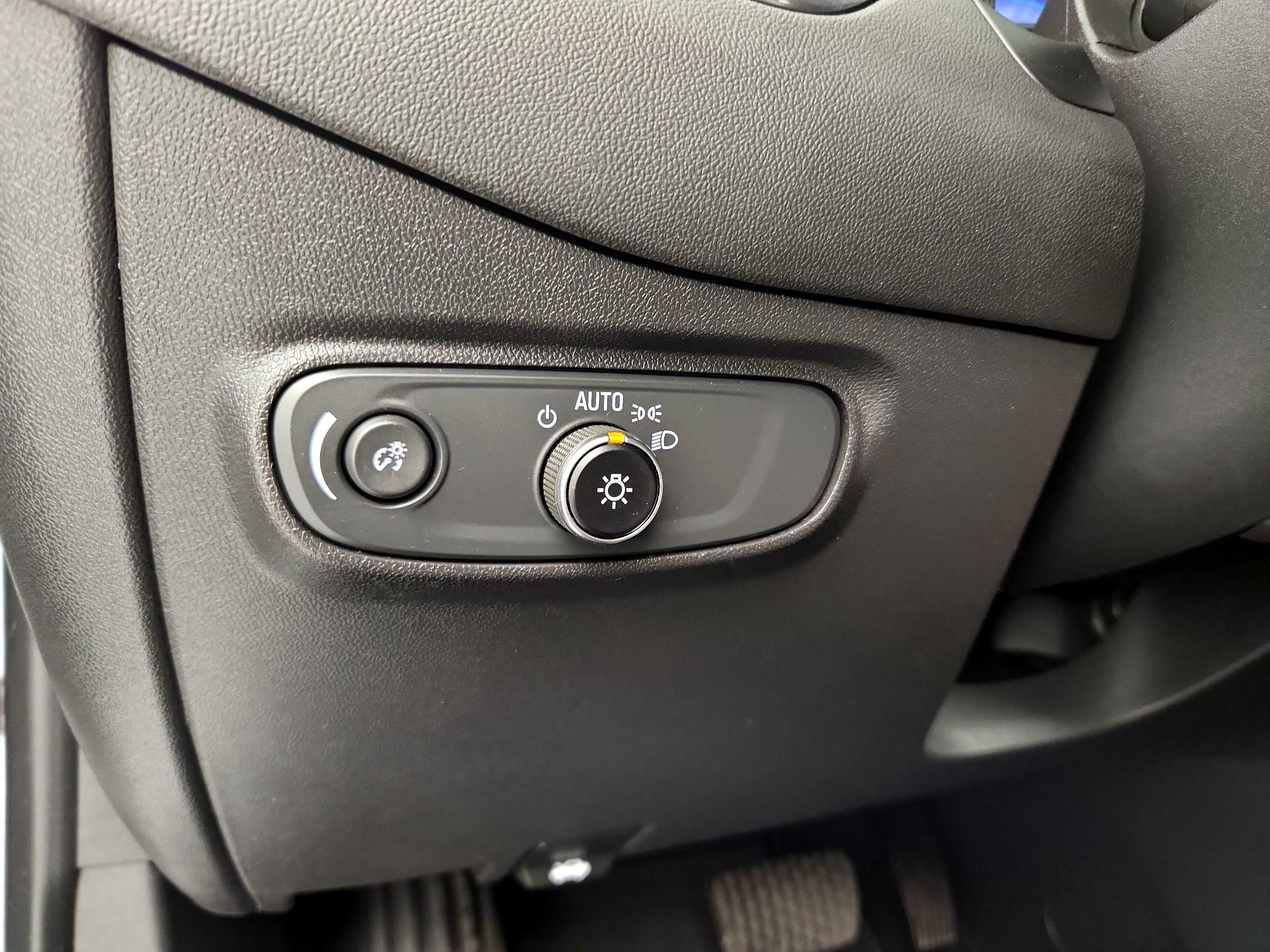 Thumbnail: 2021 Chevrolet Equinox - 13