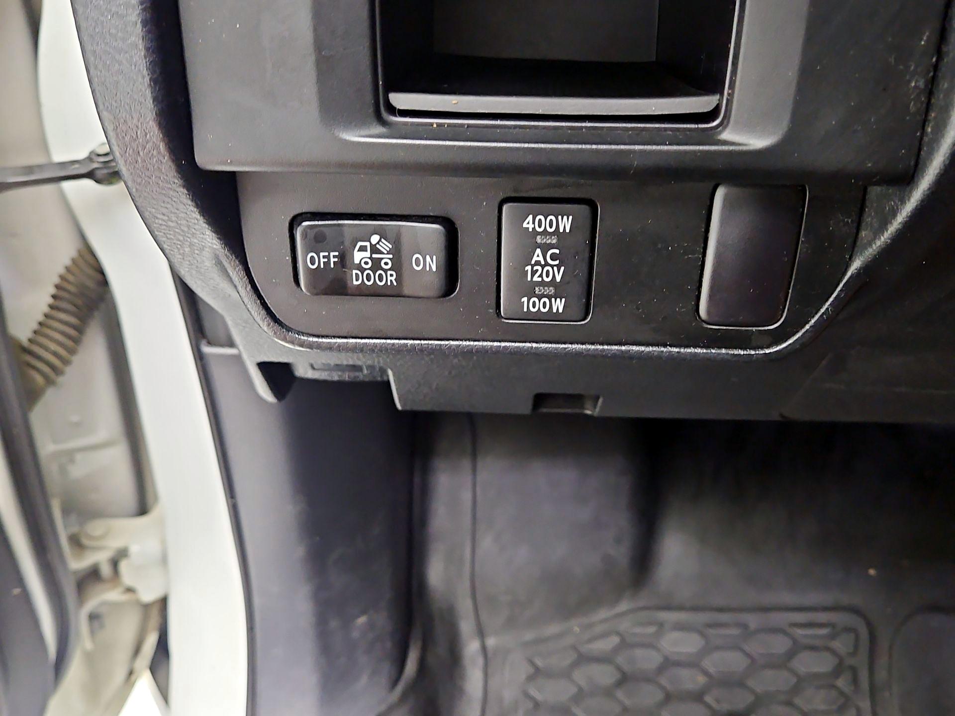 Thumbnail: 2016 Toyota Tacoma - 11