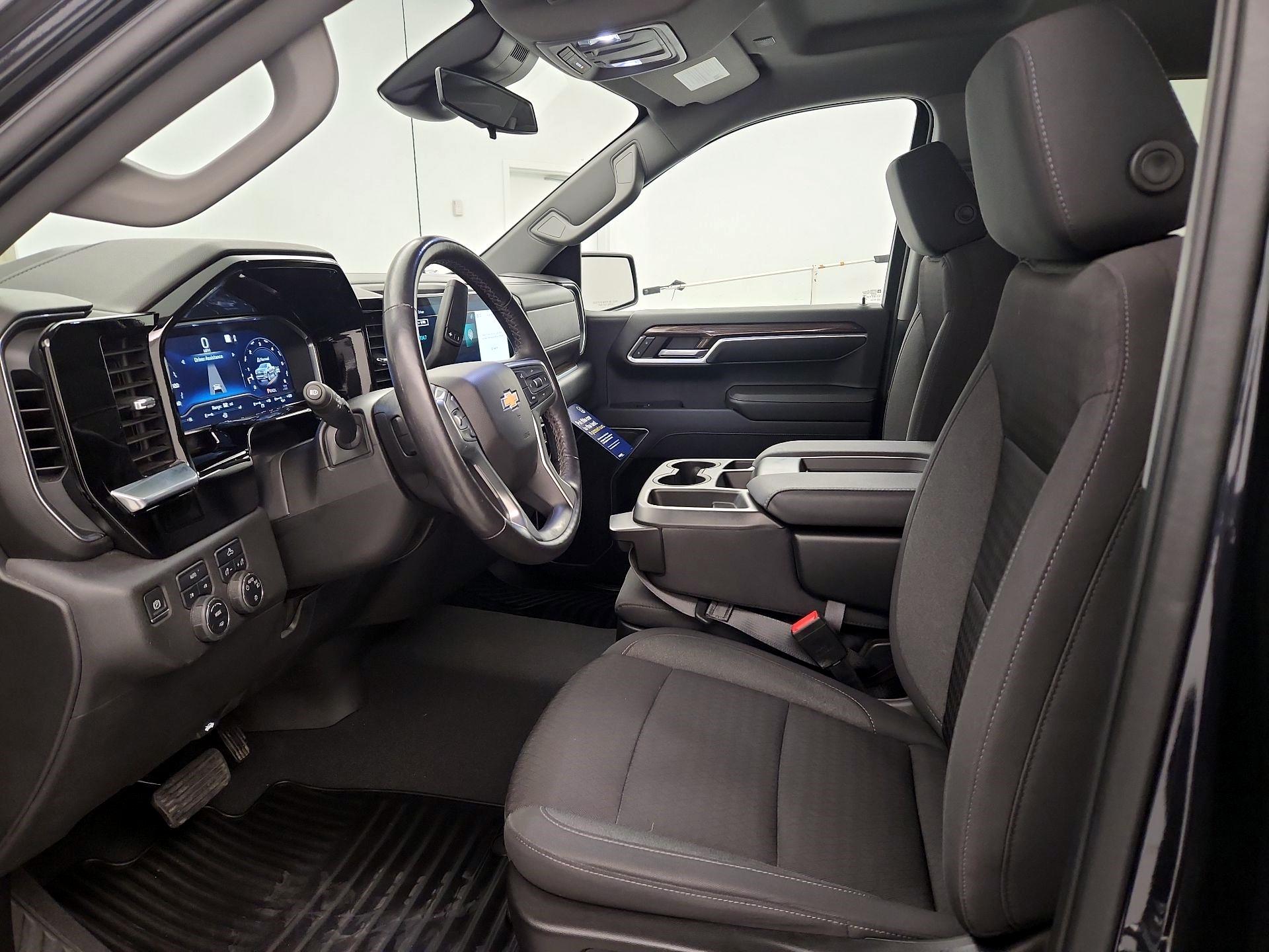 Thumbnail: 2022 Chevrolet Silverado 1500 - 11