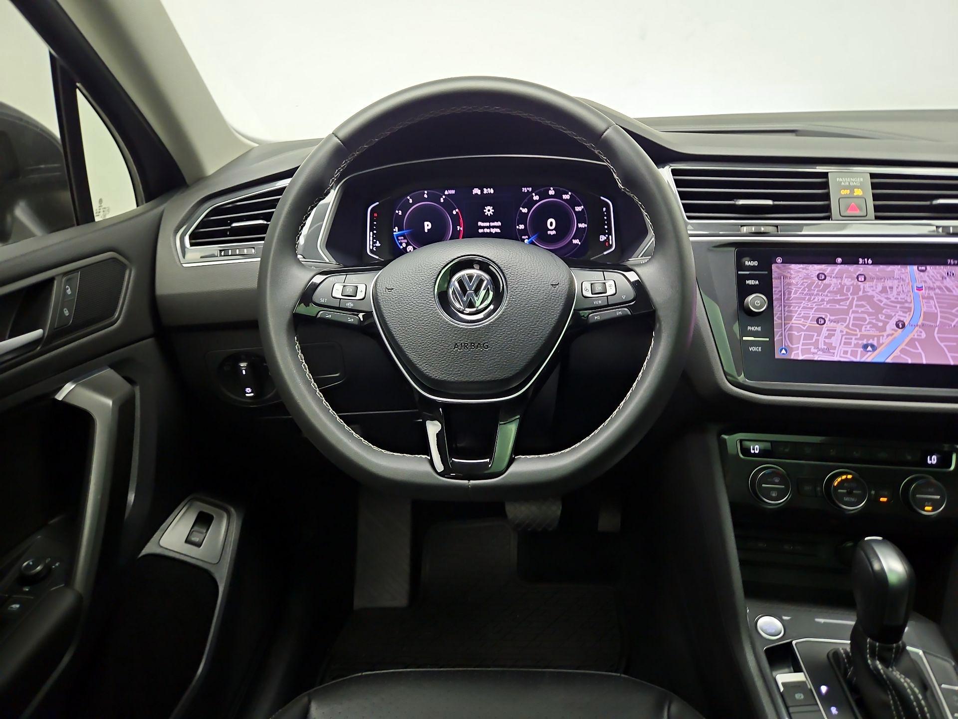 Thumbnail: 2021 Volkswagen Tiguan - 10