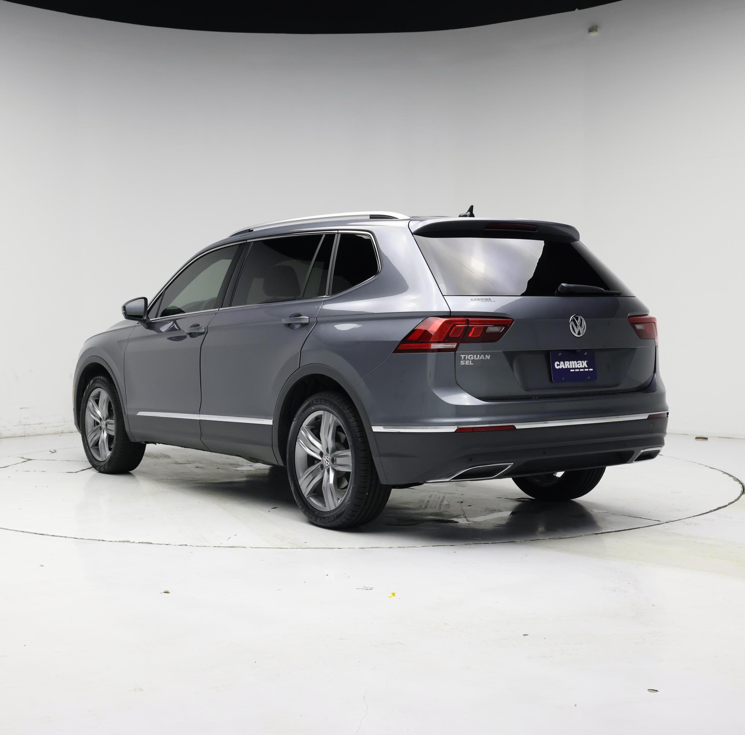 Thumbnail: 2021 Volkswagen Tiguan - 2
