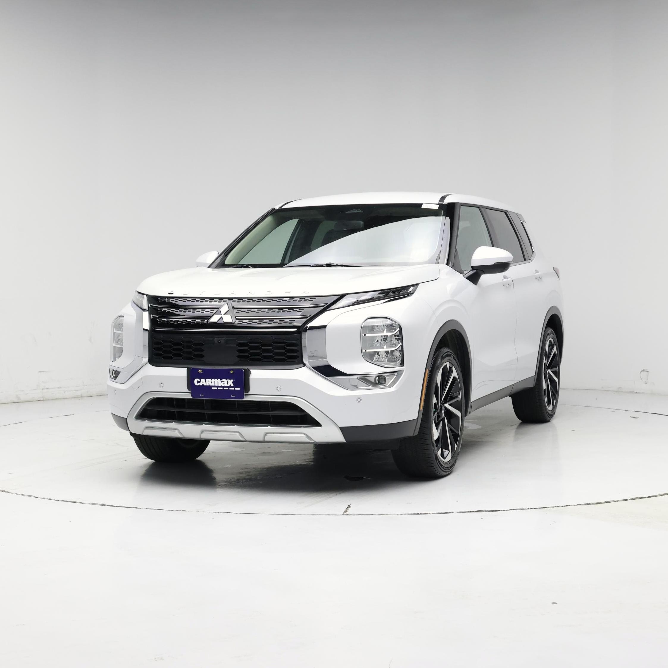 Thumbnail: 2022 Mitsubishi Outlander - 4
