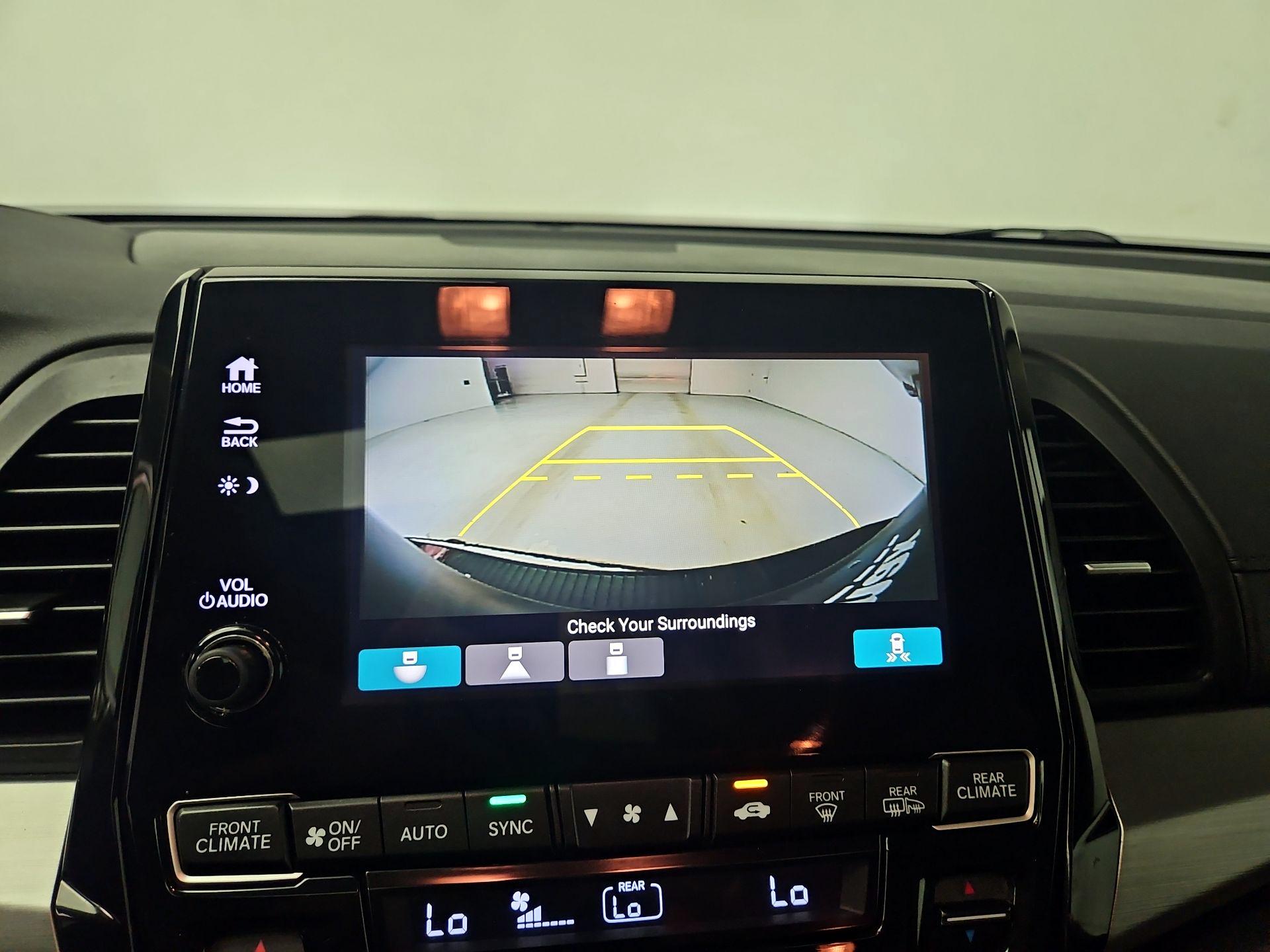 Thumbnail: 2019 Honda Odyssey - 14