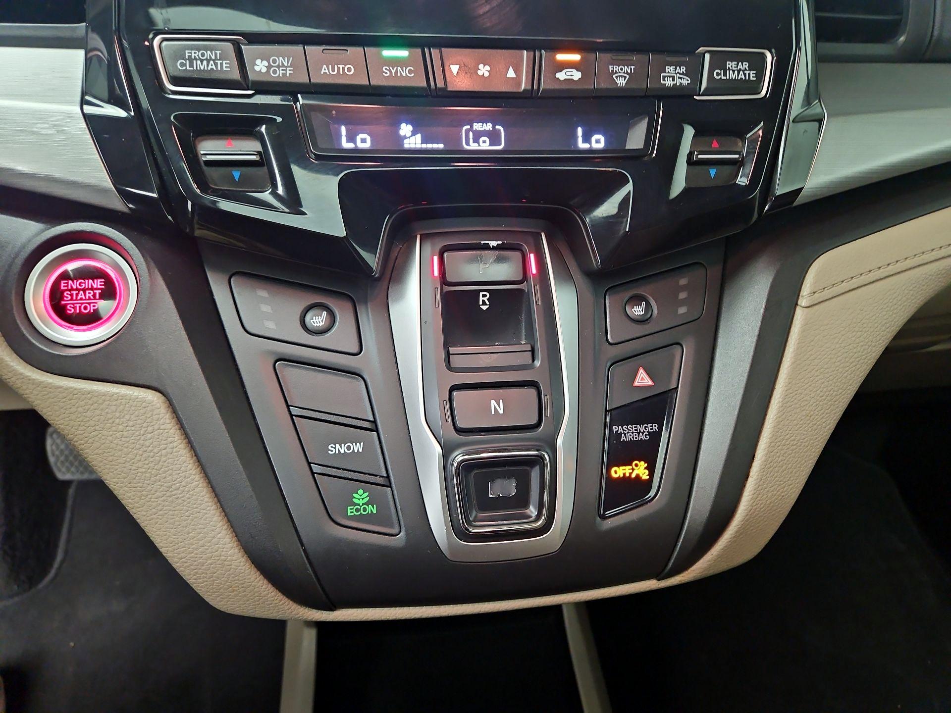 Thumbnail: 2019 Honda Odyssey - 17