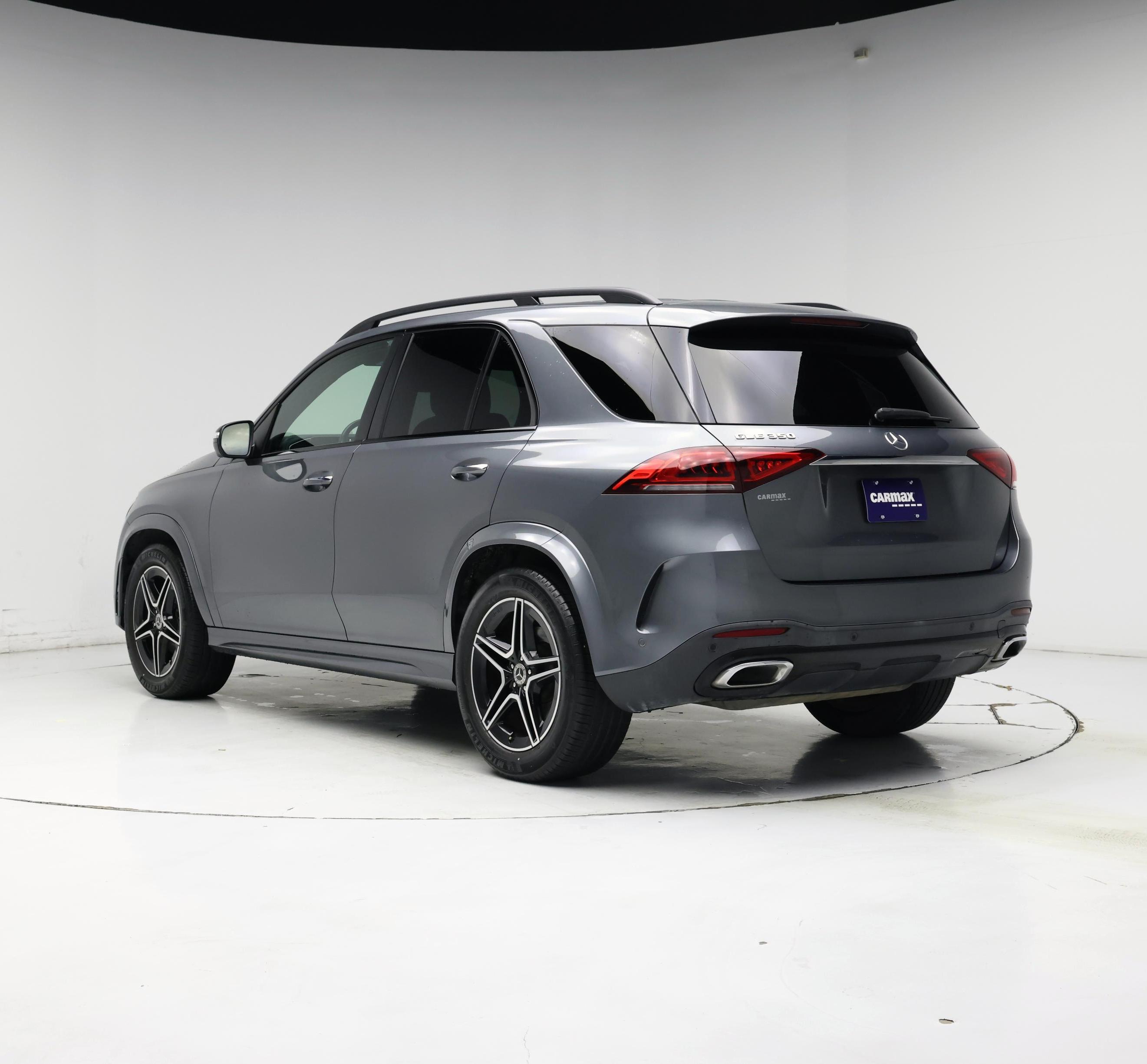 Thumbnail: 2021 Mercedes-Benz GLE - 2