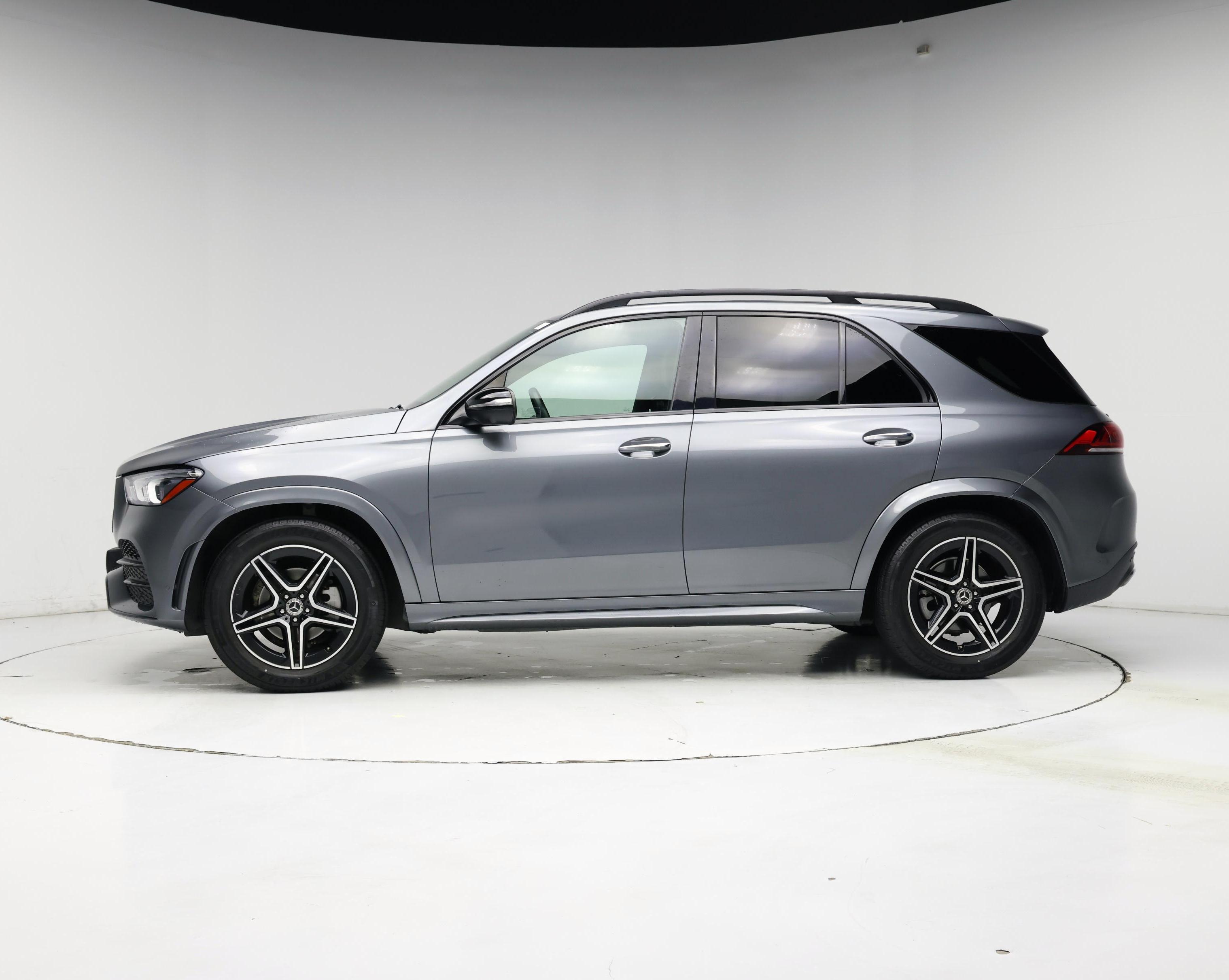 Thumbnail: 2021 Mercedes-Benz GLE - 3